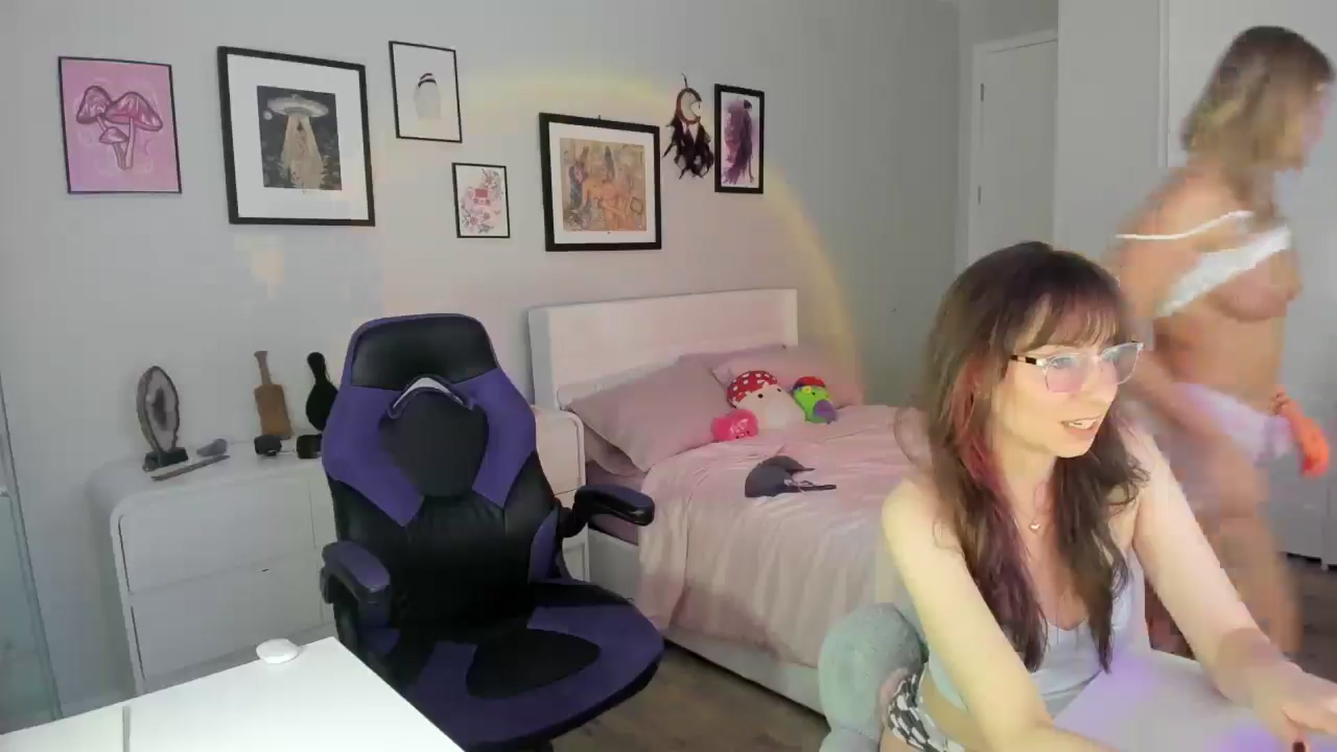 Gallery image thumbnail from Keyana_Reeves's myfreecams stream on, 09/08/2025, 04:05 image 5 of 20