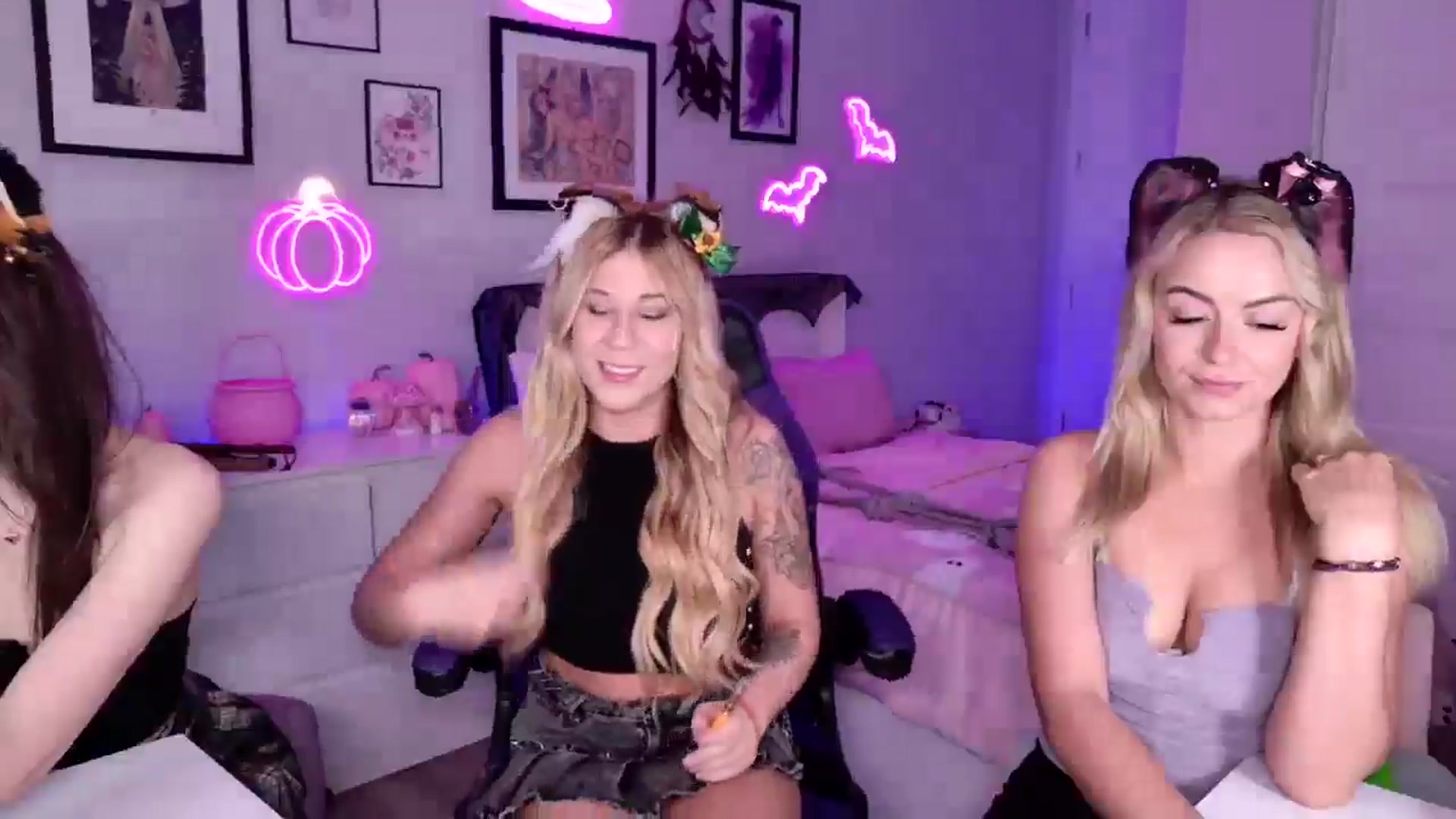 Gallery image thumbnail from Keyana_Reeves's myfreecams stream on, 10/06/2025, 02:30 image 15 of 20