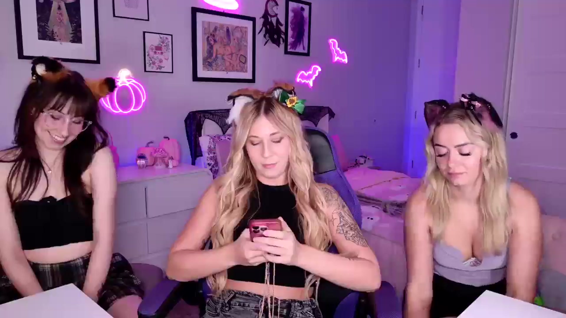 Gallery image thumbnail from Keyana_Reeves's myfreecams stream on, 10/06/2025, 02:30 image 5 of 20