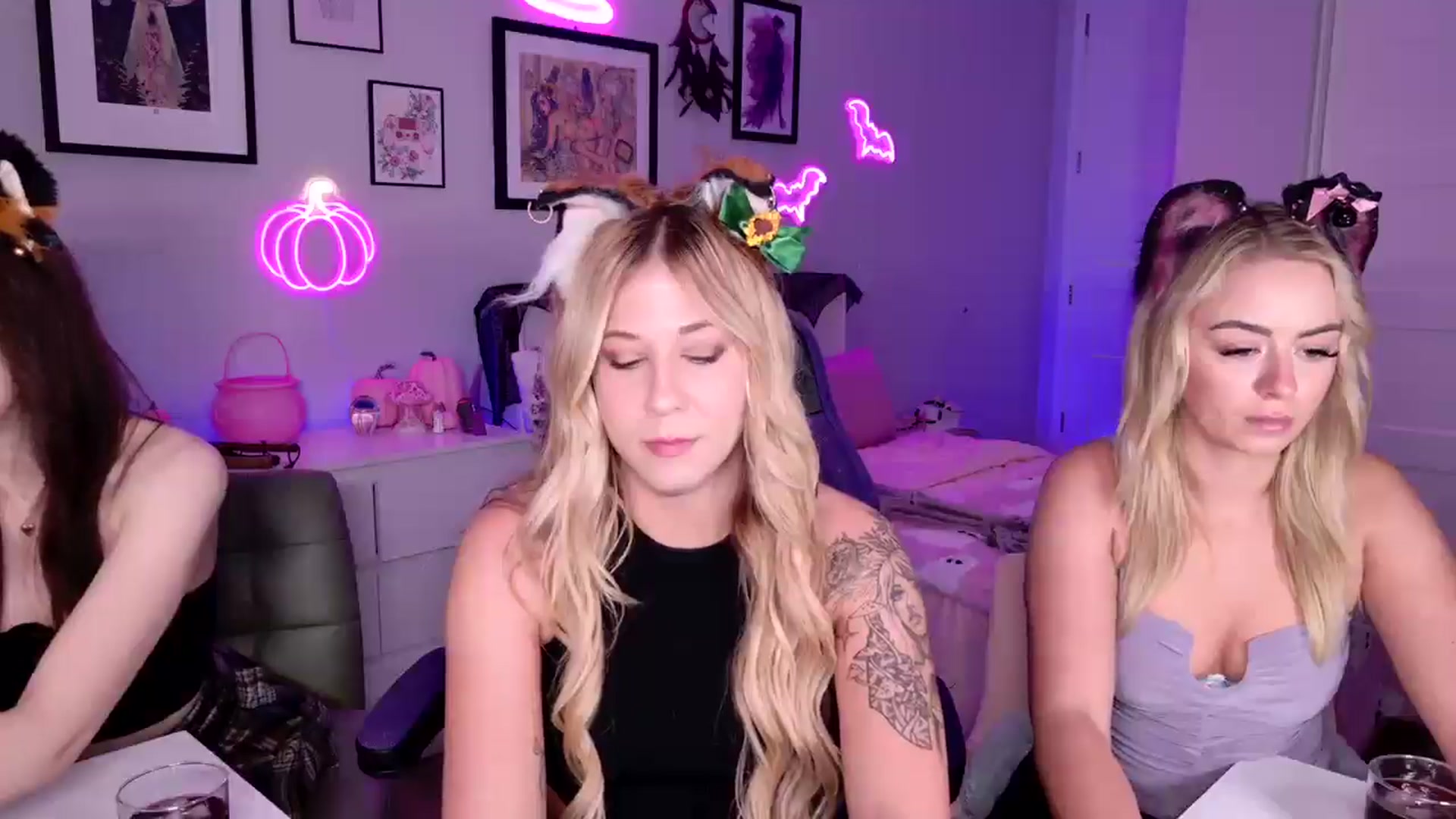 Gallery image thumbnail from Keyana_Reeves's myfreecams stream on, 10/06/2025, 02:30 image 12 of 20