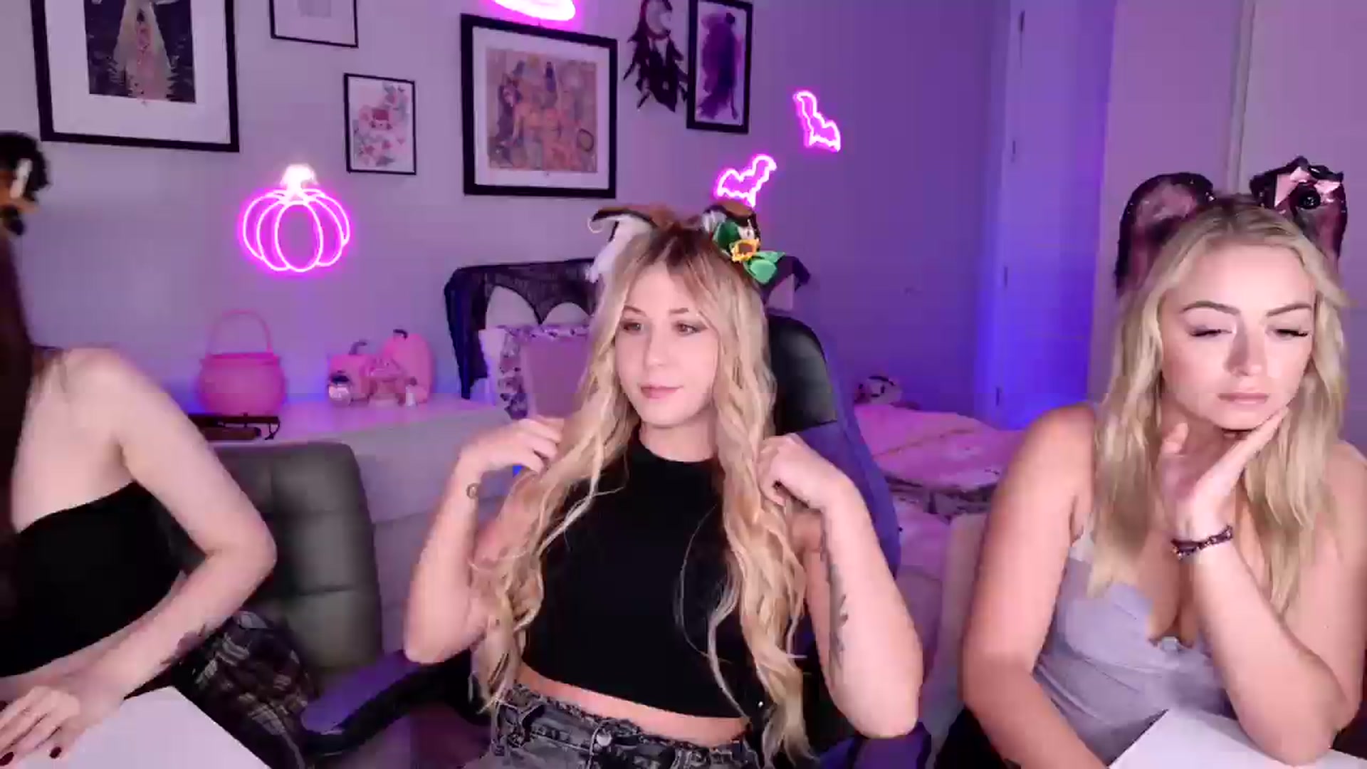 Gallery image thumbnail from Keyana_Reeves's myfreecams stream on, 10/06/2025, 02:30 image 1 of 20
