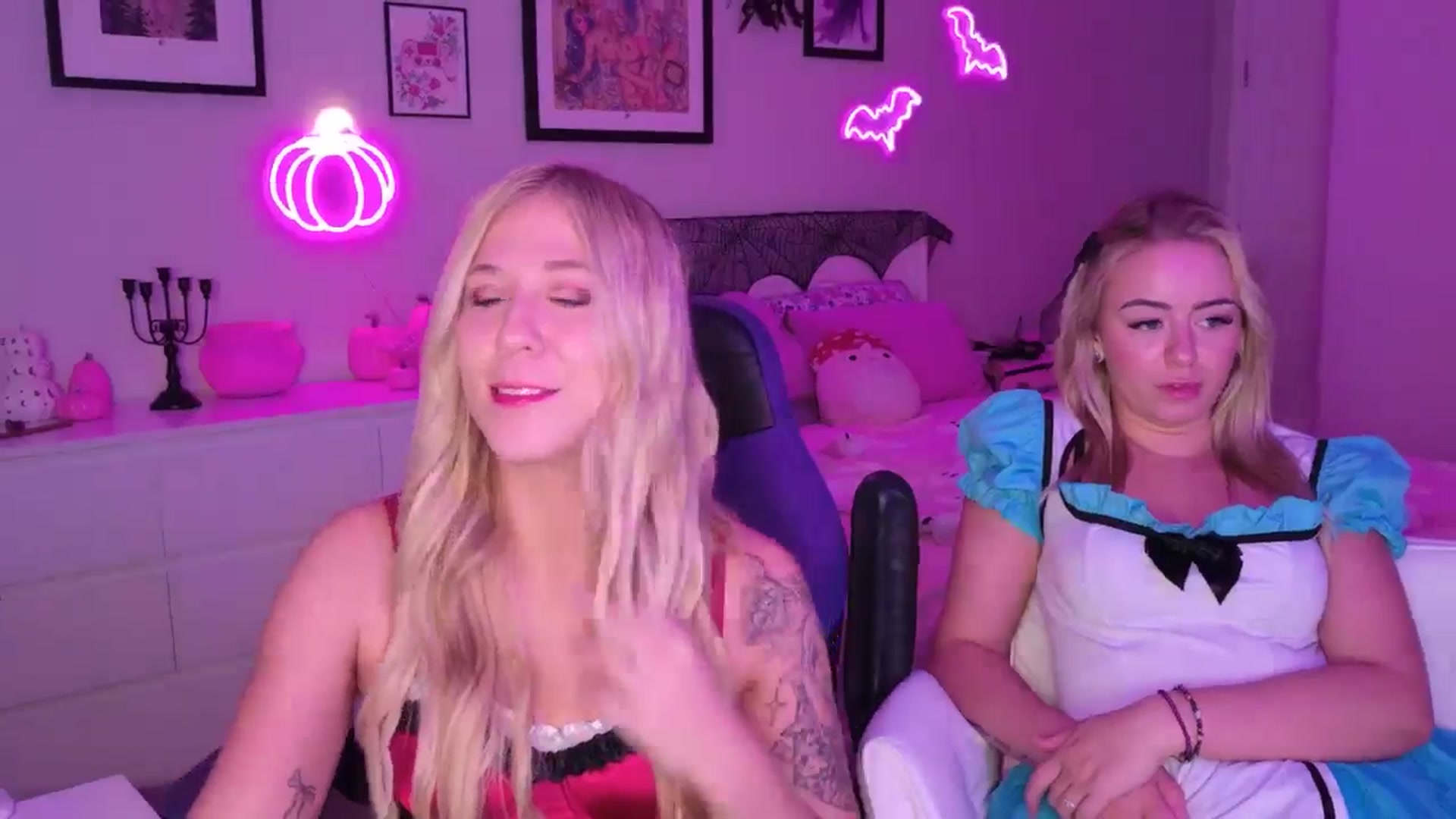 Gallery image thumbnail from Keyana_Reeves's myfreecams stream on, 10/18/2025, 05:40 image 7 of 20