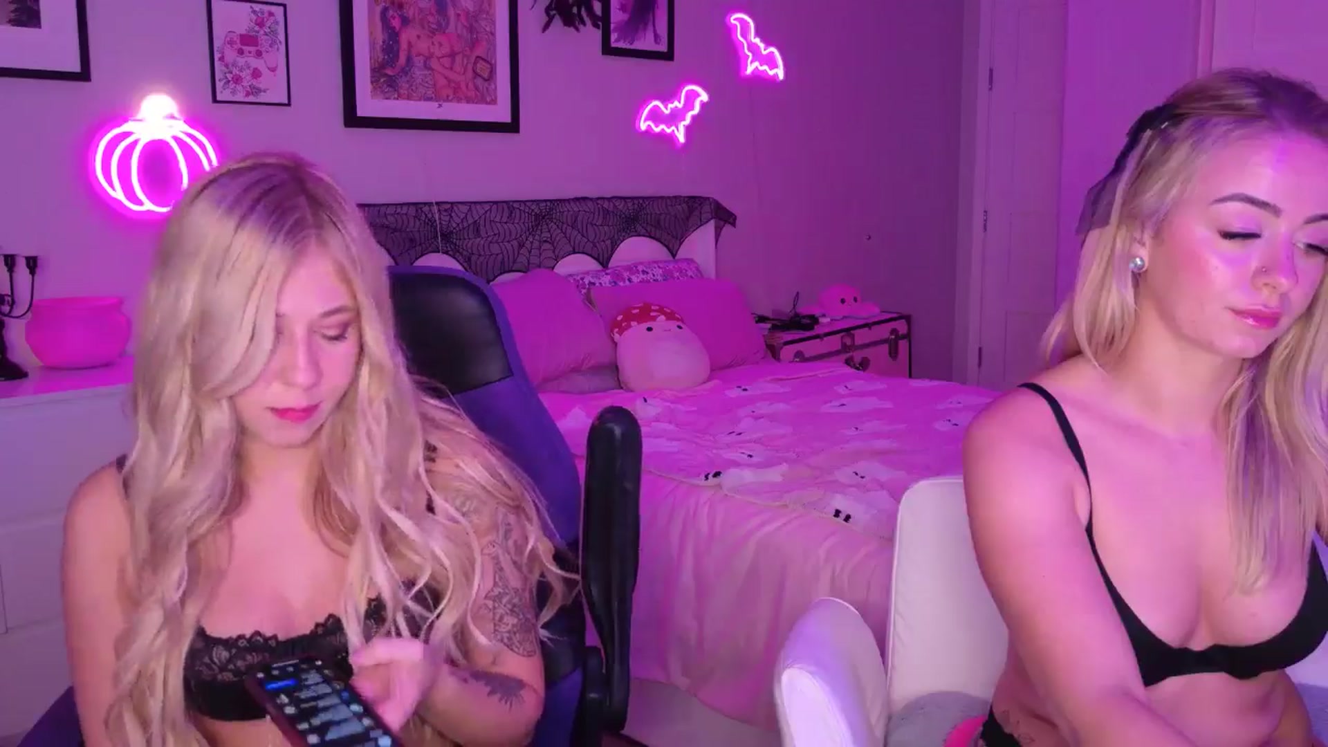 Gallery image thumbnail from Keyana_Reeves's myfreecams stream on, 10/18/2025, 05:40 image 16 of 20