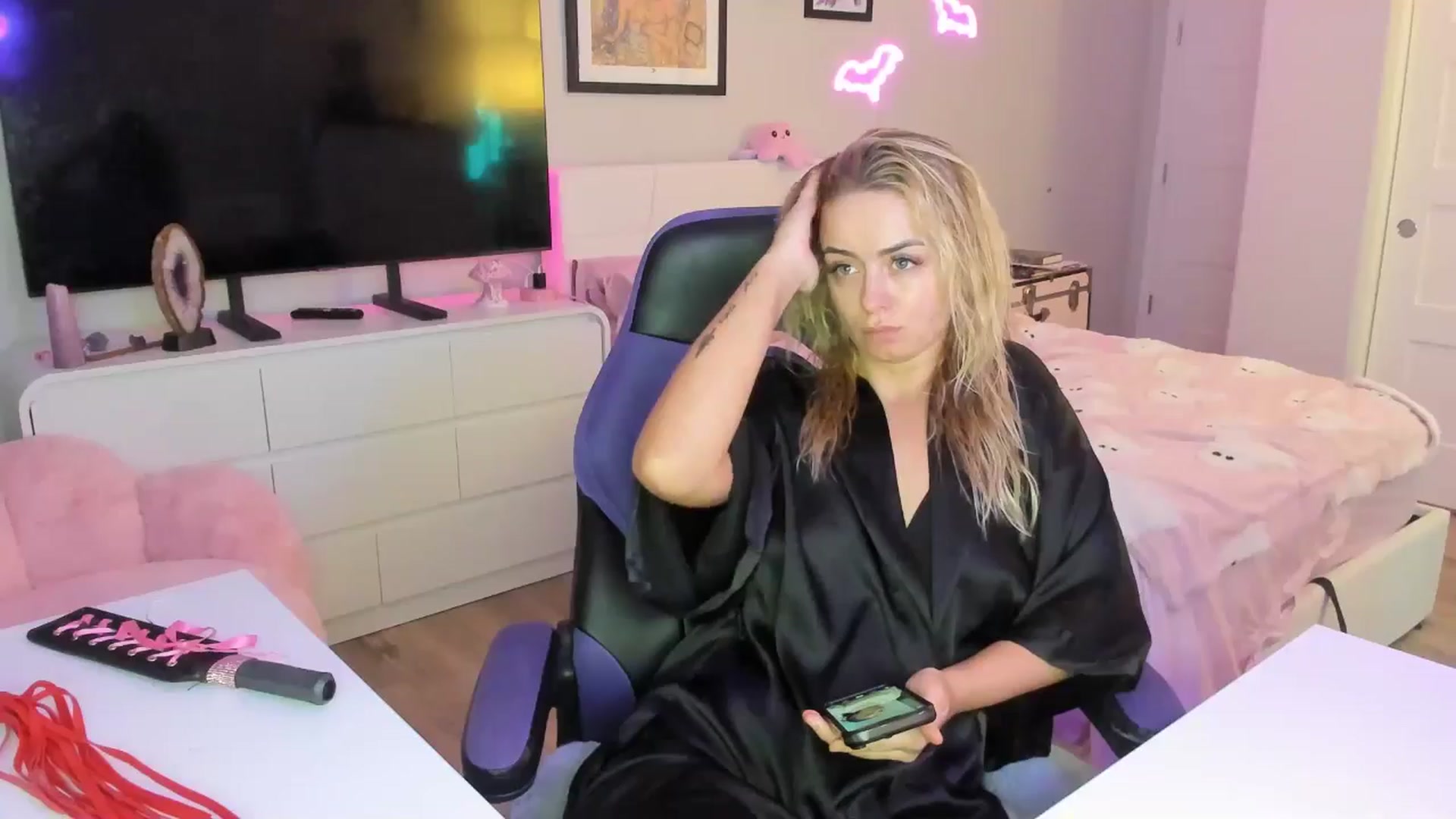Gallery image thumbnail from Keyana_Reeves's myfreecams stream on, 11/24/2025, 04:08 image 4 of 20