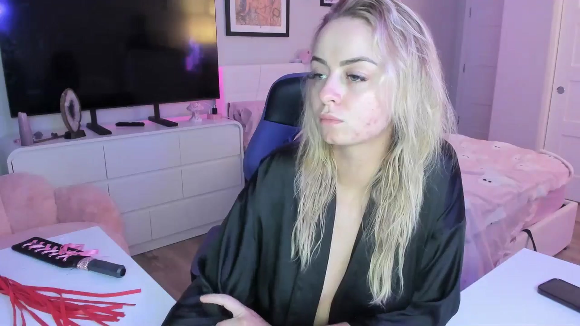 Gallery image thumbnail from Keyana_Reeves's myfreecams stream on, 11/24/2025, 04:08 image 13 of 20