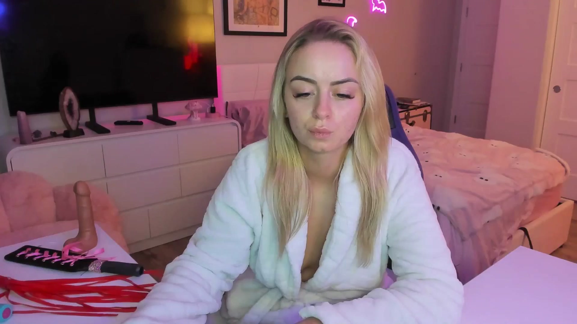 Gallery image thumbnail from Keyana_Reeves's myfreecams stream on, 11/24/2025, 05:39 image 14 of 20