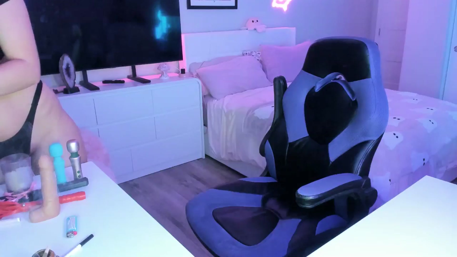 Gallery image thumbnail from Keyana_Reeves's myfreecams stream on, 12/02/2025, 07:24 image 15 of 20