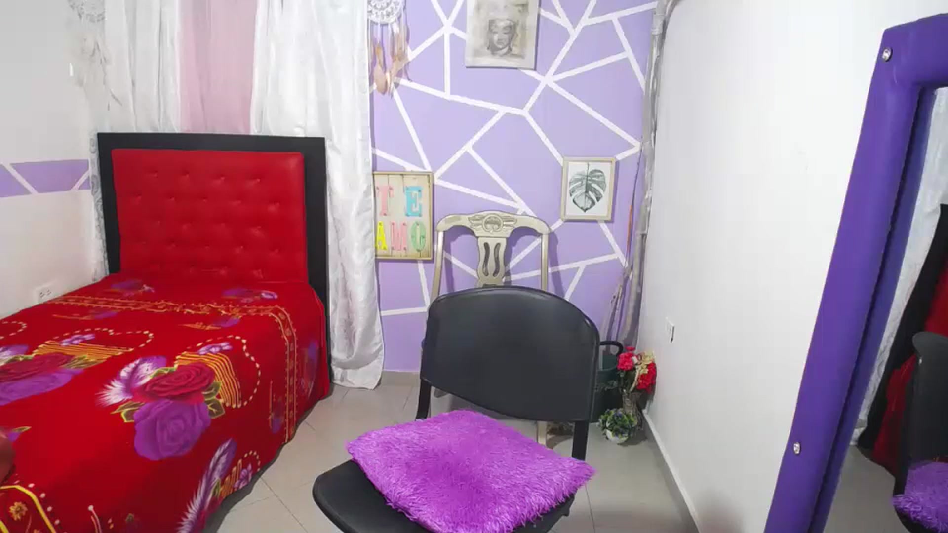 Gallery image thumbnail from Keys_victory's myfreecams stream on, 08/05/2024, 16:58 image 13 of 20