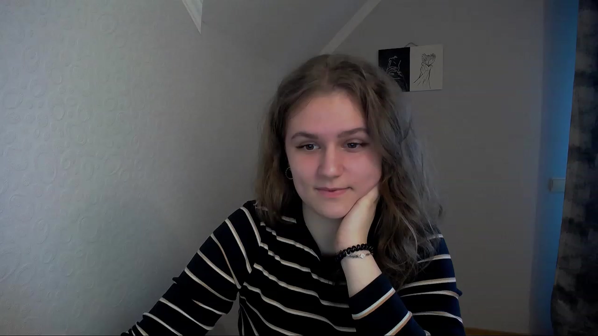 Gallery image thumbnail from Keysi_mil's myfreecams stream on, 04/21/2023, 07:53 image 14 of 20