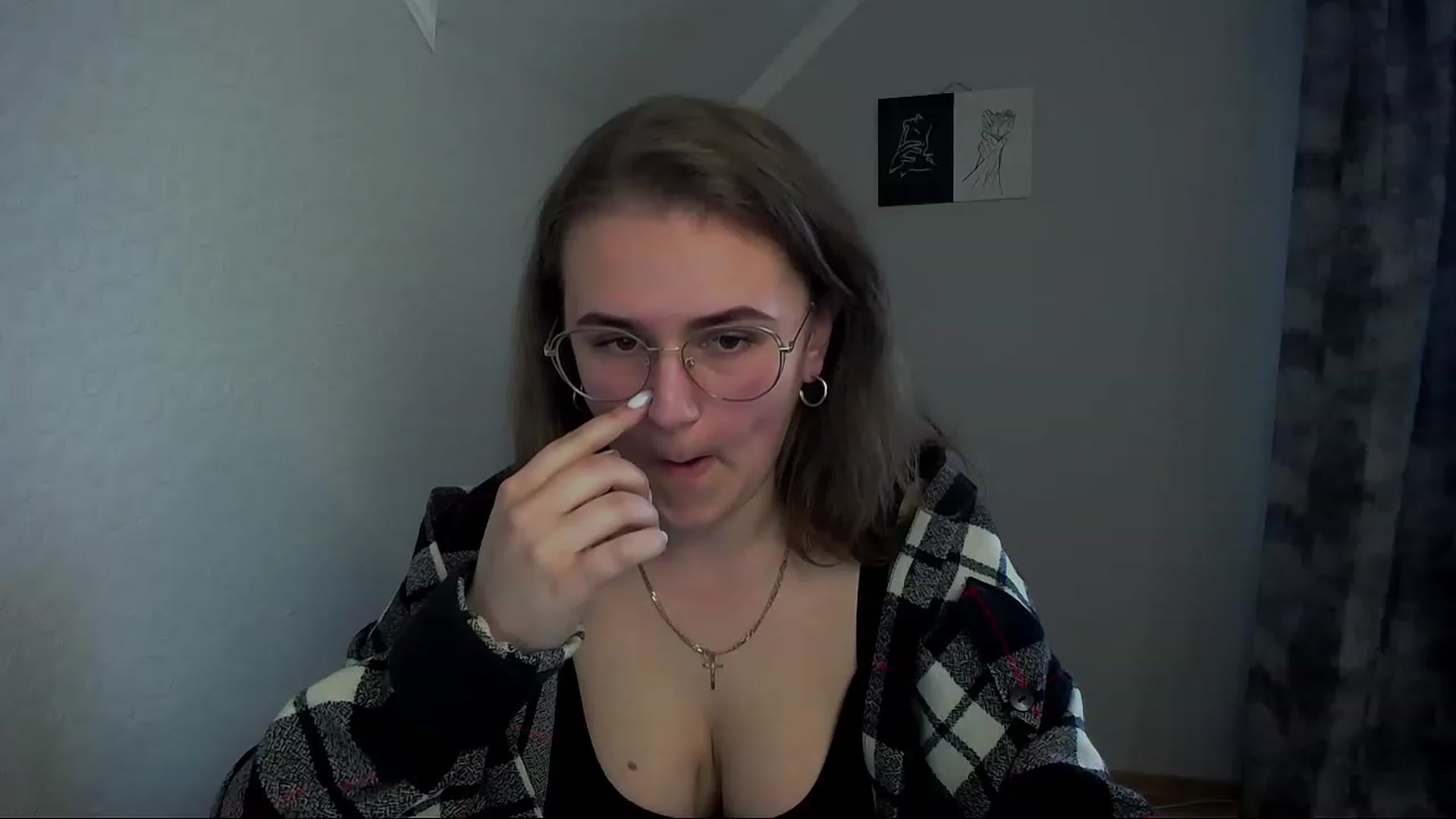 Gallery image thumbnail from Keysi_mil's myfreecams stream on, 04/23/2023, 11:35 image 18 of 20