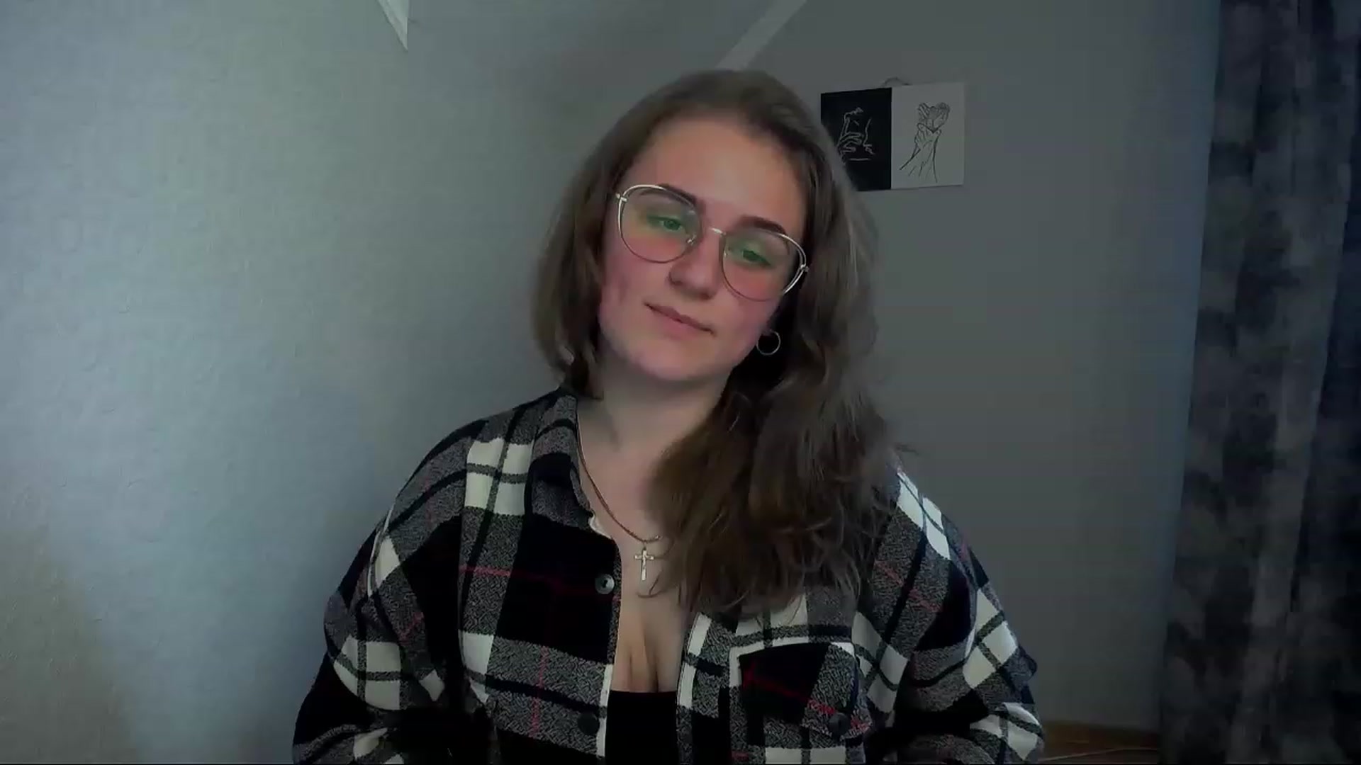Gallery image thumbnail from Keysi_mil's myfreecams stream on, 04/23/2023, 11:35 image 6 of 20