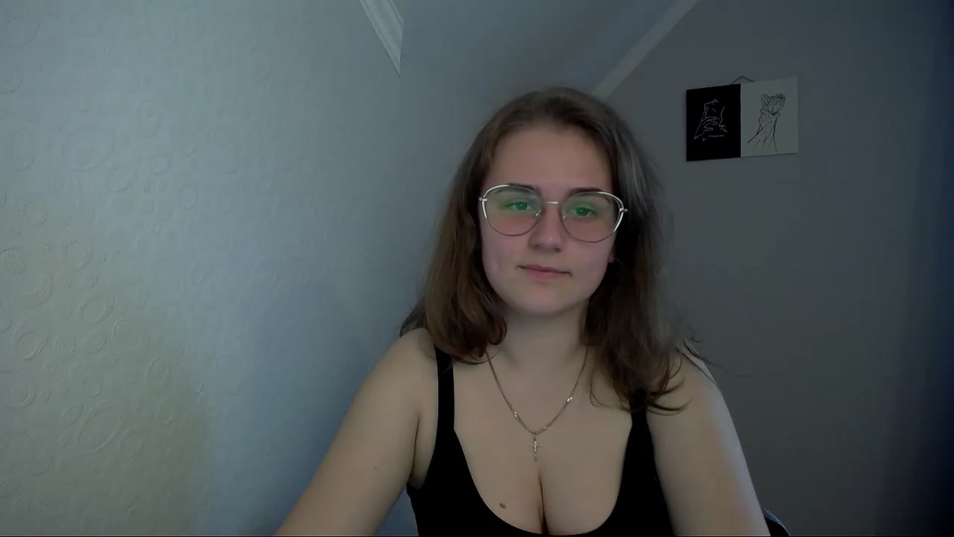 Gallery image thumbnail from Keysi_mil's myfreecams stream on, 04/23/2023, 13:18 image 8 of 20