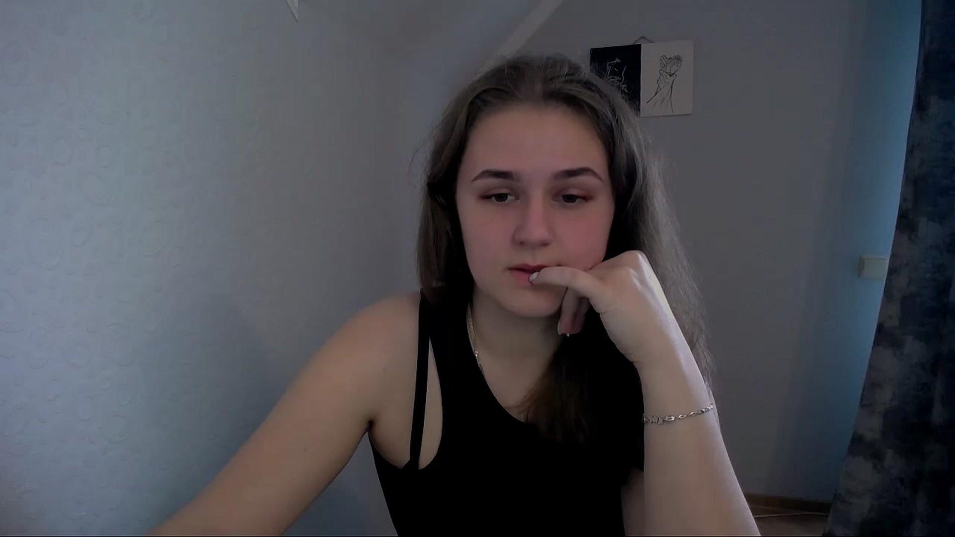 Gallery image thumbnail from Keysi_mil's myfreecams stream on, 04/25/2023, 07:53 image 14 of 20