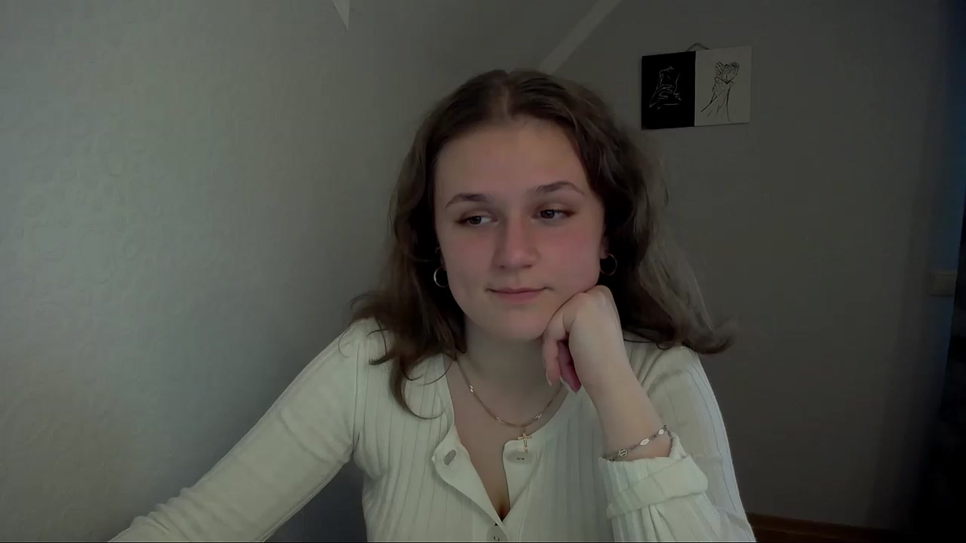 Gallery image thumbnail from Keysi_mil's myfreecams stream on, 05/03/2023, 08:33 image 9 of 20