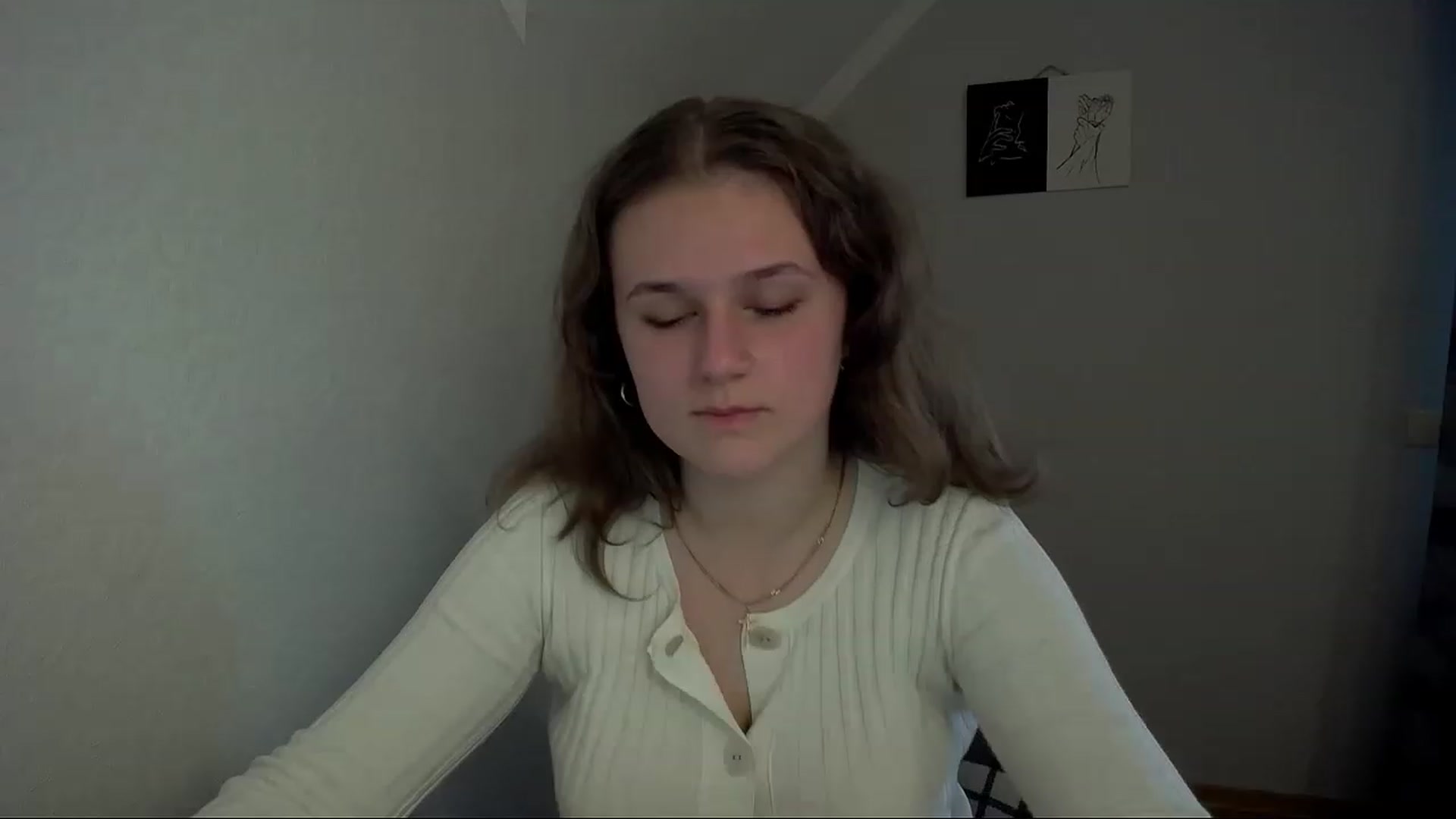 Gallery image thumbnail from Keysi_mil's myfreecams stream on, 05/03/2023, 08:33 image 10 of 20