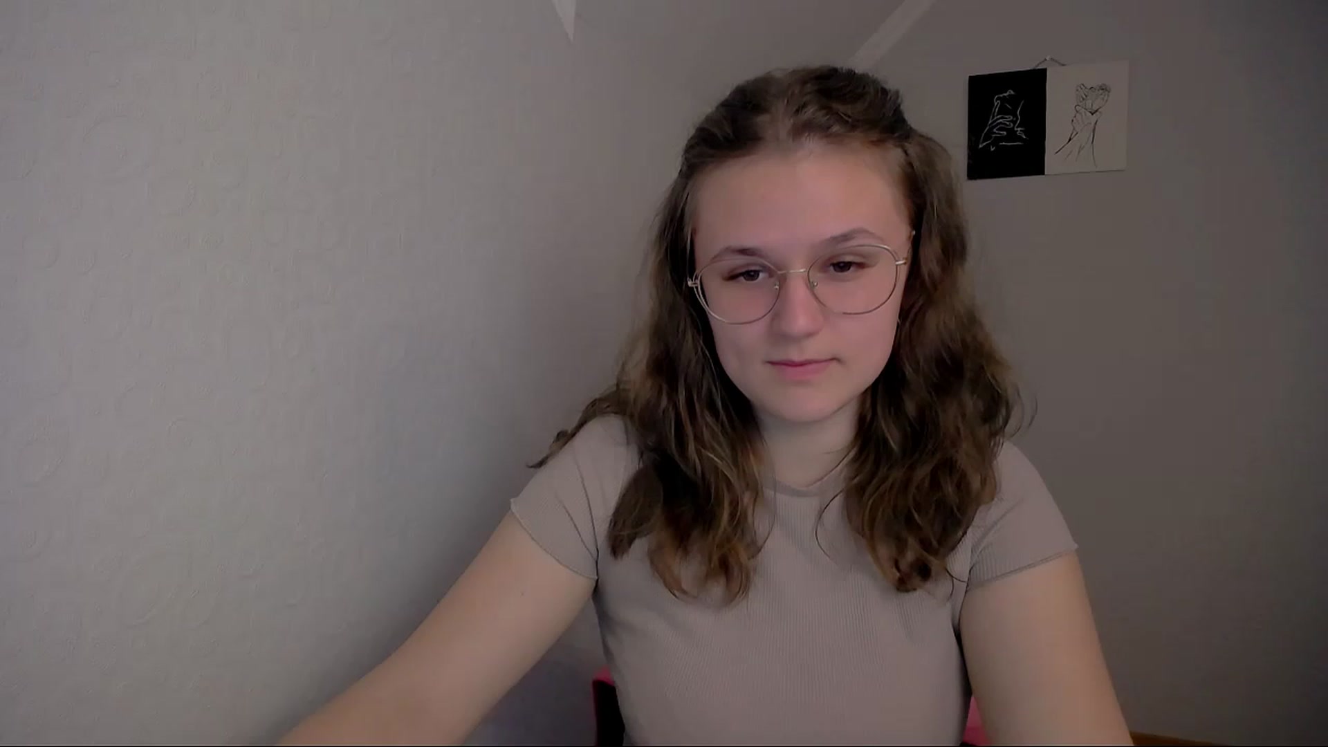 Gallery image thumbnail from Keysi_mil's myfreecams stream on, 05/06/2023, 14:26 image 15 of 20