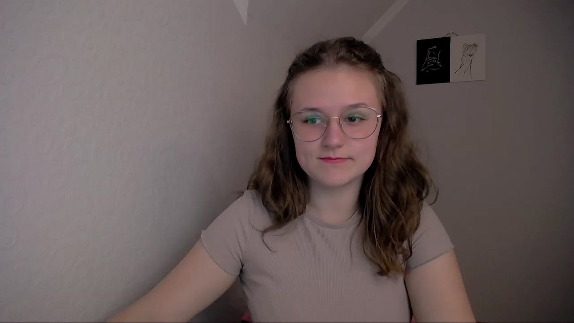 Gallery image thumbnail from Keysi_mil's myfreecams stream on, 05/06/2023, 16:58 image 3 of 20