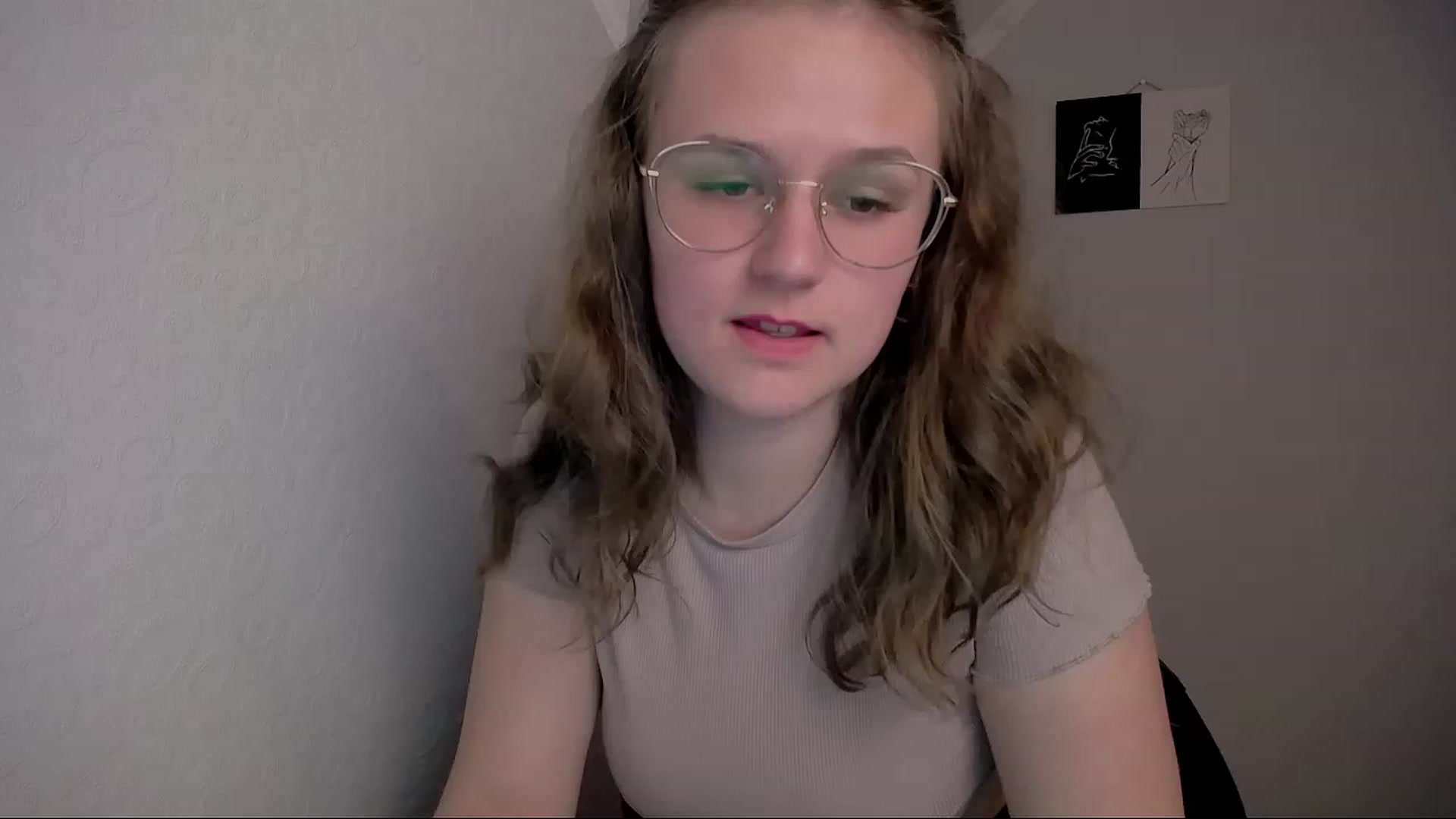 Gallery image thumbnail from Keysi_mil's myfreecams stream on, 05/06/2023, 16:58 image 9 of 20