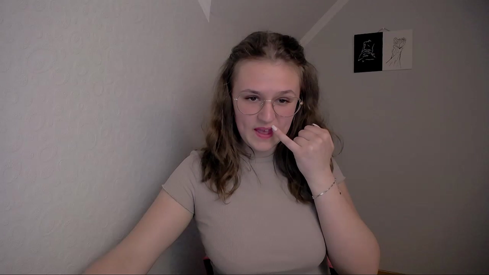 Gallery image thumbnail from Keysi_mil's myfreecams stream on, 05/06/2023, 16:58 image 10 of 20