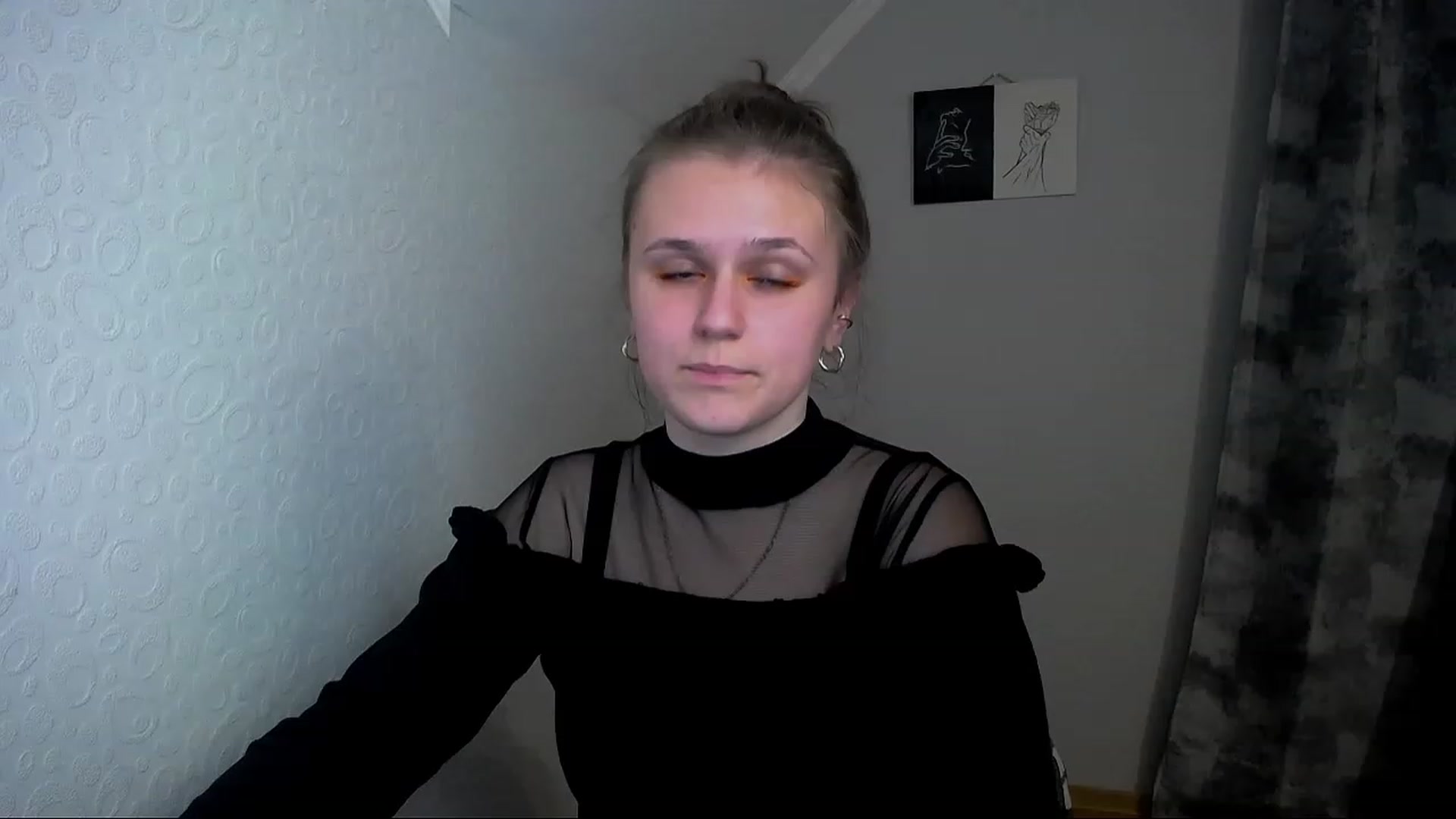 Gallery image thumbnail from Keysi_mil's myfreecams stream on, 05/18/2023, 17:48 image 16 of 20
