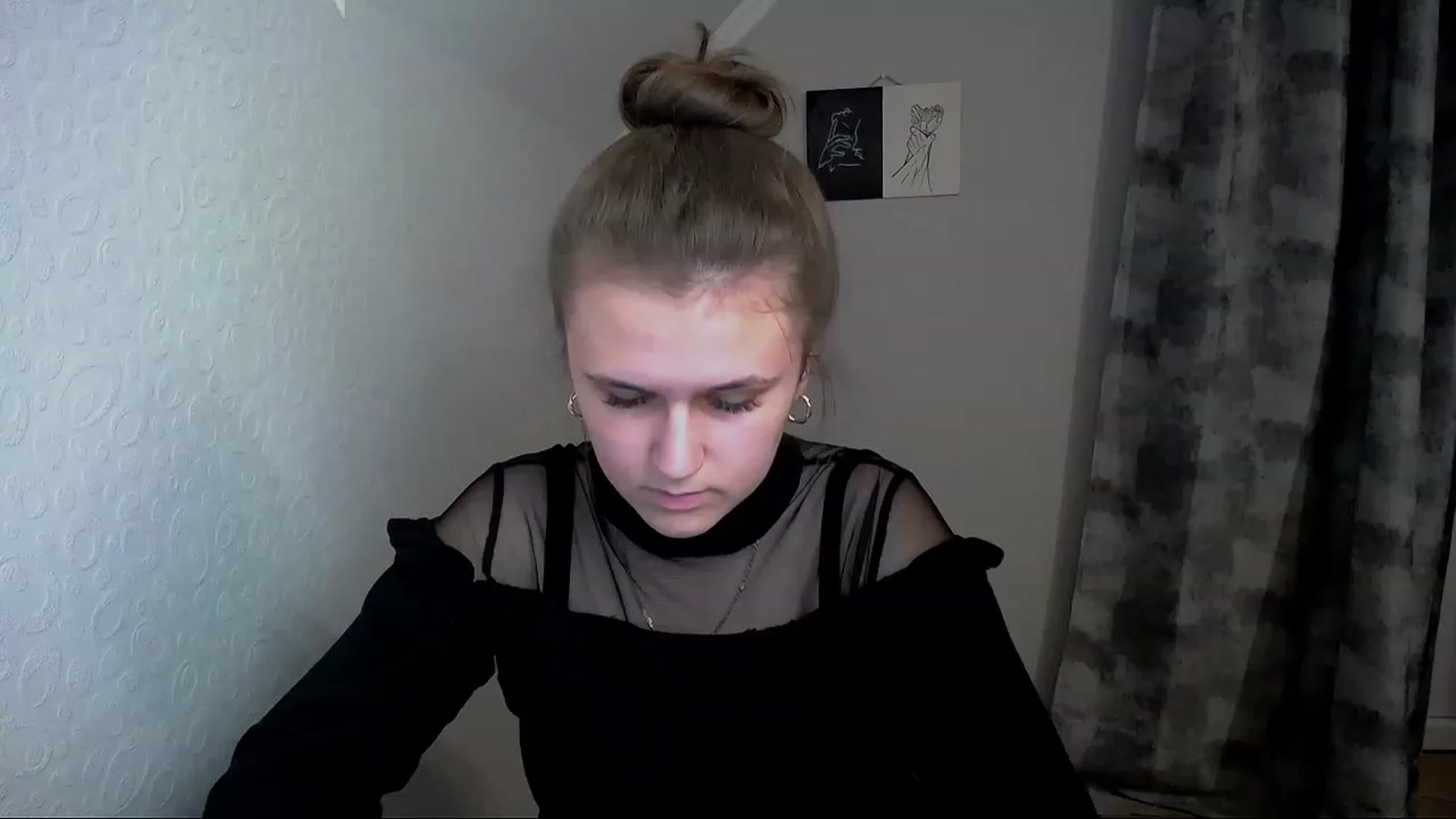 Gallery image thumbnail from Keysi_mil's myfreecams stream on, 05/18/2023, 17:48 image 17 of 20