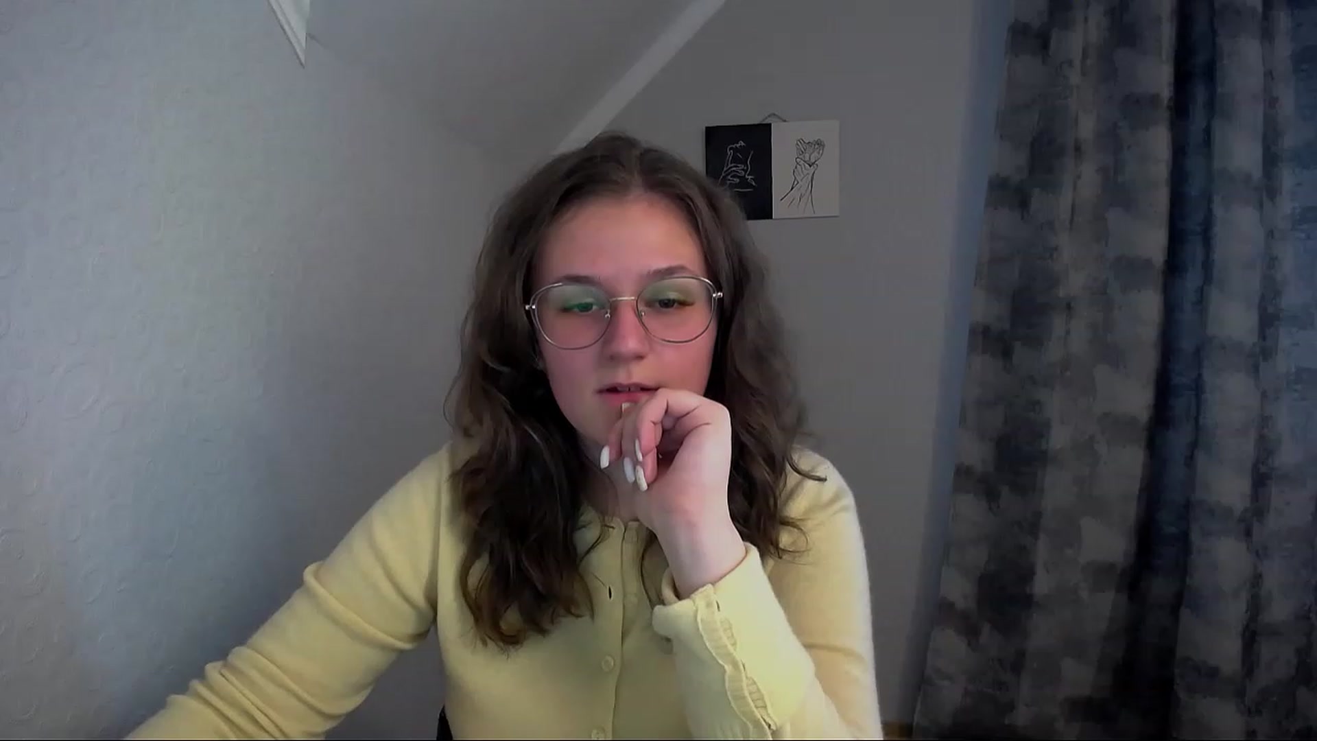 Gallery image thumbnail from Keysi_mil's myfreecams stream on, 05/19/2023, 14:06 image 13 of 20