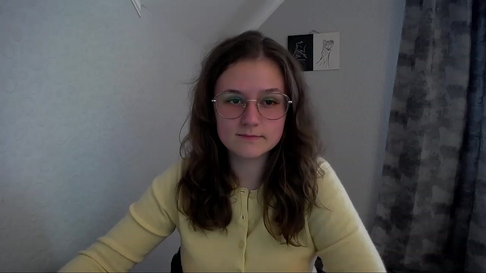 Gallery image thumbnail from Keysi_mil's myfreecams stream on, 05/19/2023, 15:32 image 7 of 20