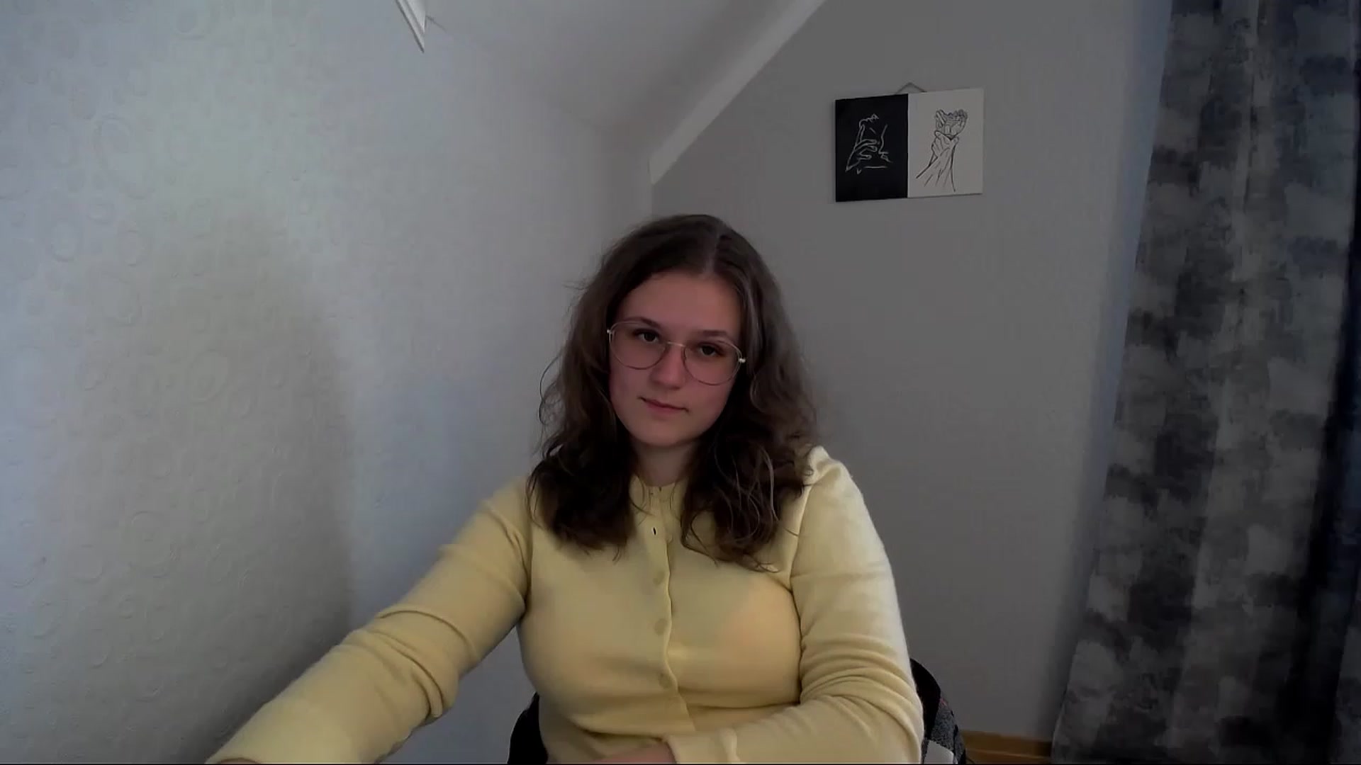 Gallery image thumbnail from Keysi_mil's myfreecams stream on, 05/19/2023, 15:32 image 18 of 20