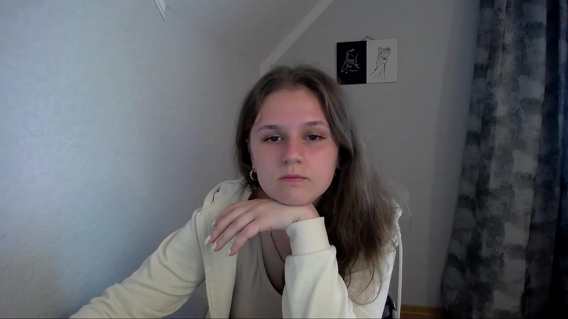 Gallery image thumbnail from Keysi_mil's myfreecams stream on, 05/22/2023, 14:36 image 1 of 20