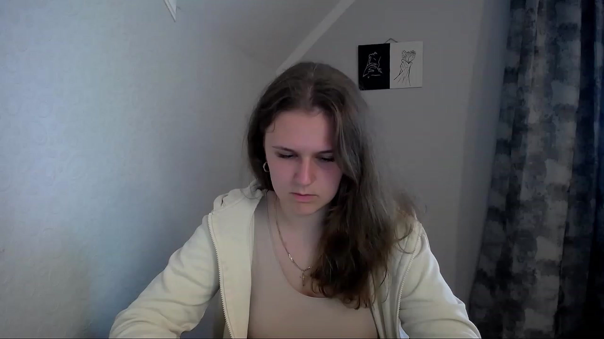Gallery image thumbnail from Keysi_mil's myfreecams stream on, 05/22/2023, 14:36 image 9 of 20