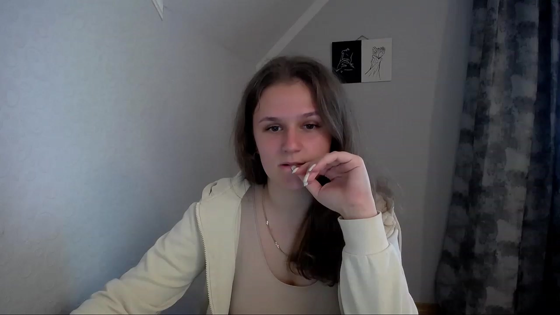Gallery image thumbnail from Keysi_mil's myfreecams stream on, 05/22/2023, 14:36 image 17 of 20