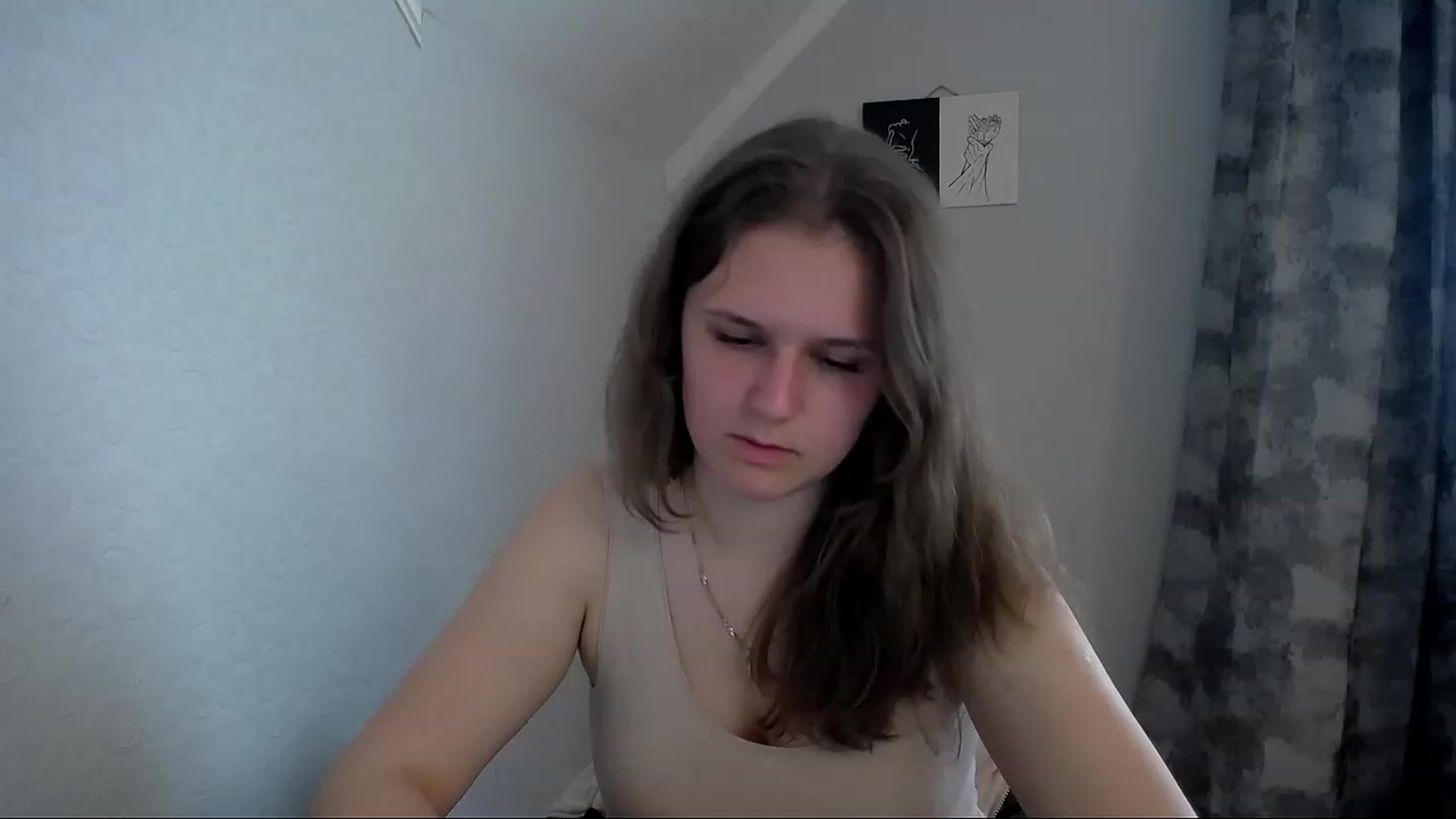Gallery image thumbnail from Keysi_mil's myfreecams stream on, 05/22/2023, 15:19 image 3 of 20