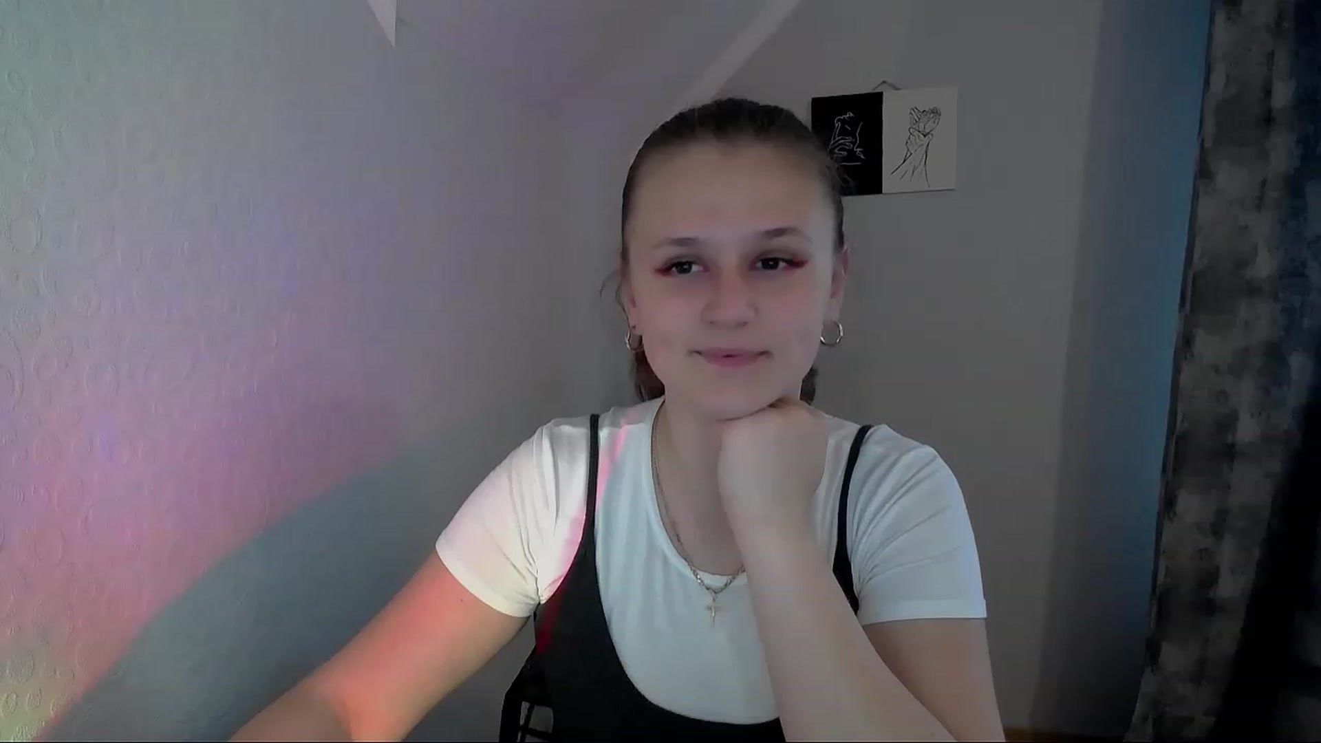 Gallery image thumbnail from Keysi_mil's myfreecams stream on, 05/27/2023, 11:00 image 17 of 20