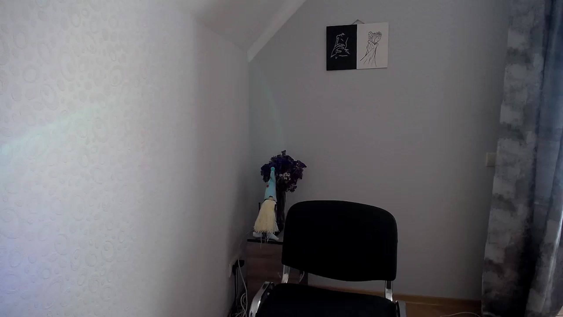 Gallery image thumbnail from Keysi_mil's myfreecams stream on, 06/04/2023, 14:34 image 13 of 20