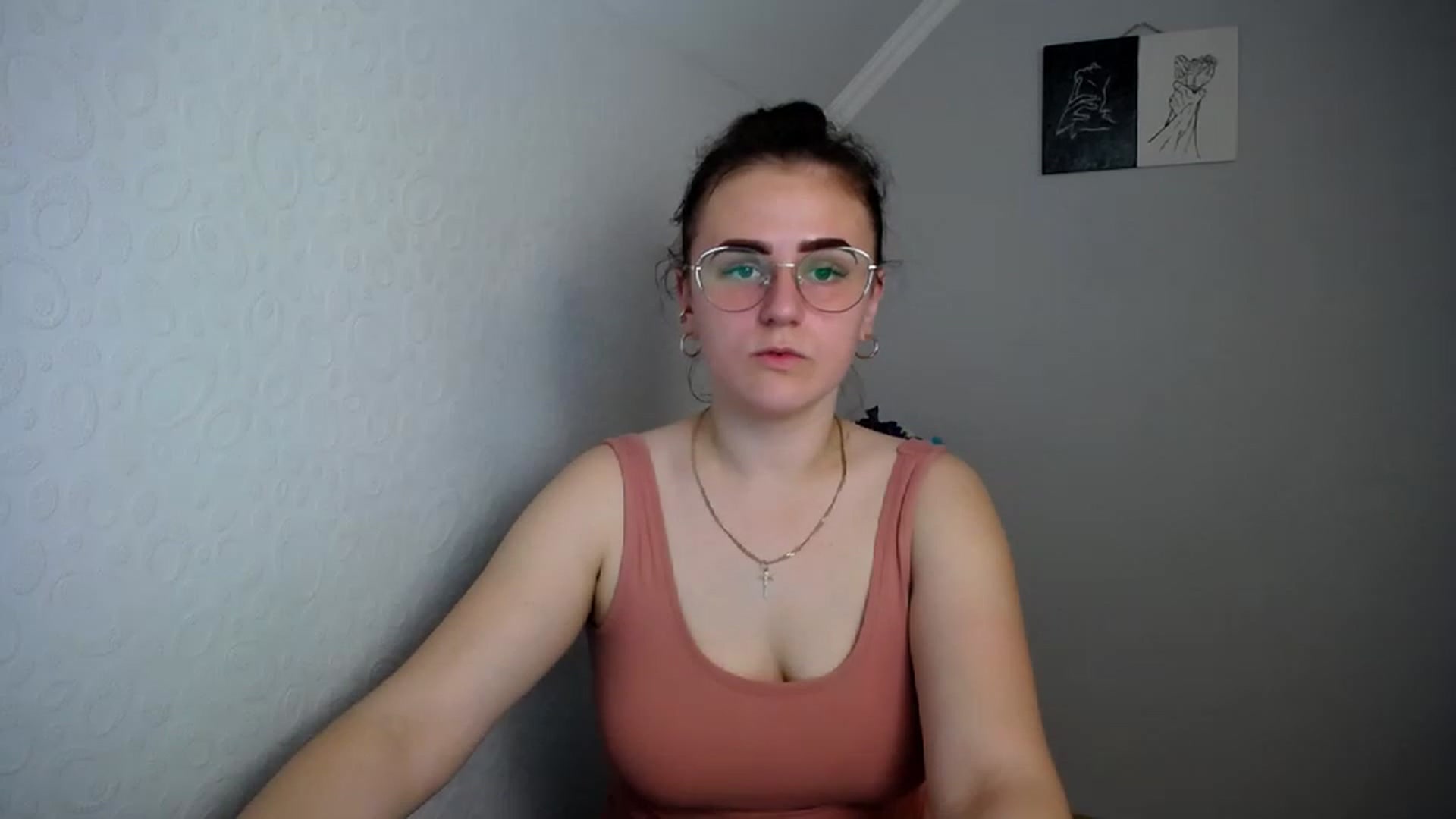 Gallery image thumbnail from Keysi_mil's myfreecams stream on, 06/18/2023, 17:03 image 6 of 20
