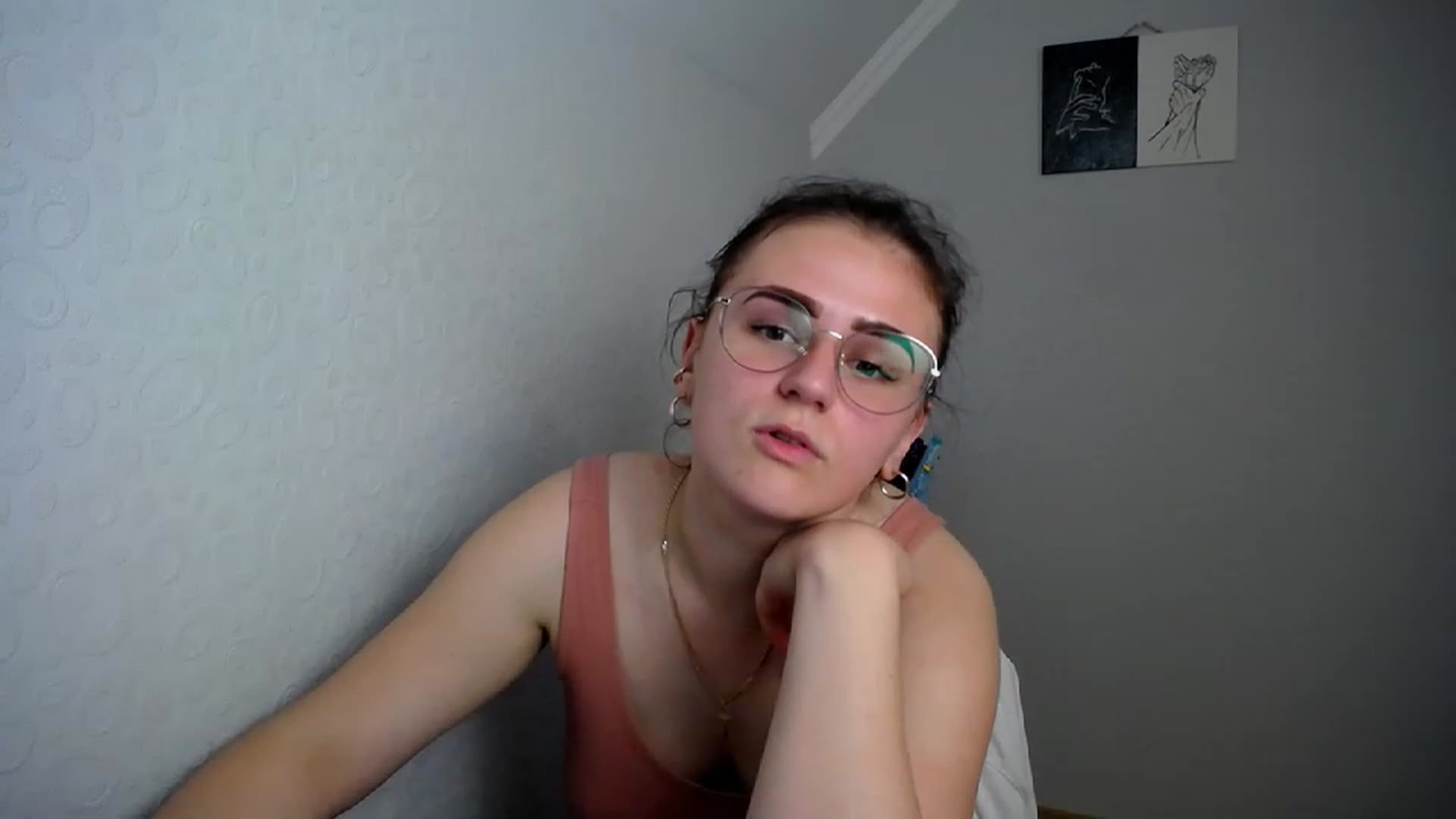 Gallery image thumbnail from Keysi_mil's myfreecams stream on, 06/18/2023, 17:03 image 15 of 20