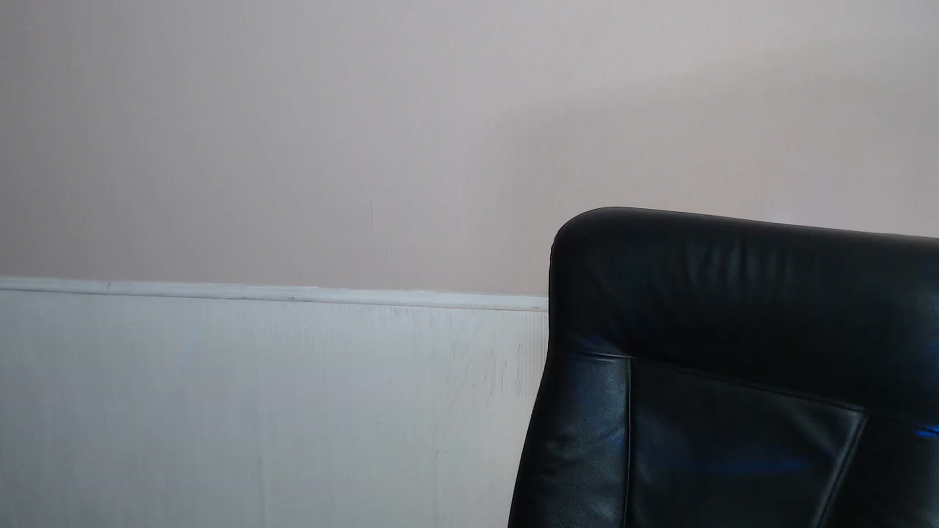 Gallery image thumbnail from Keyssi_li's myfreecams stream on, 11/21/2022, 10:25 image 17 of 20