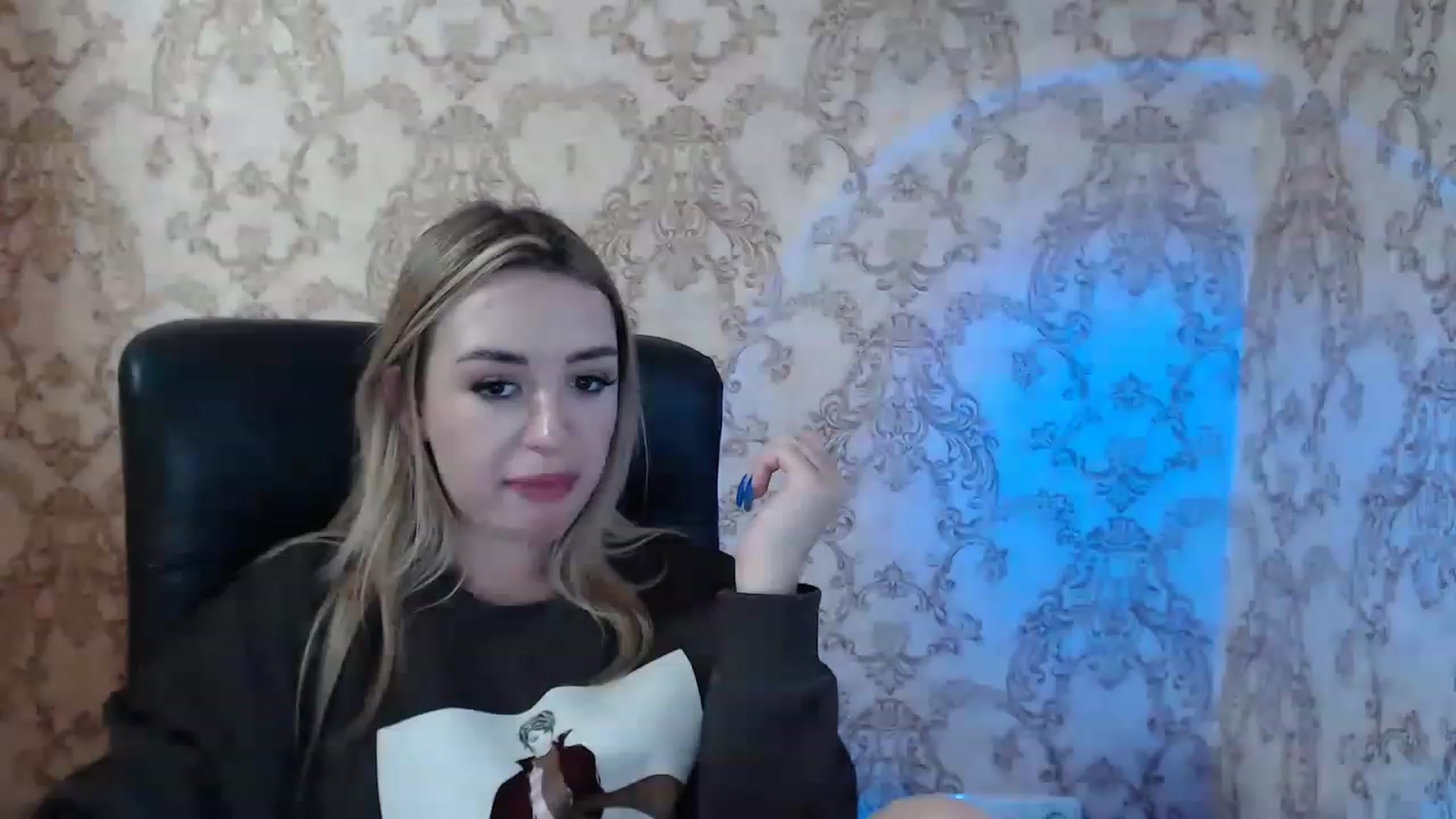 Gallery image thumbnail from Keyssi_li's myfreecams stream on, 11/28/2022, 13:26 image 9 of 20
