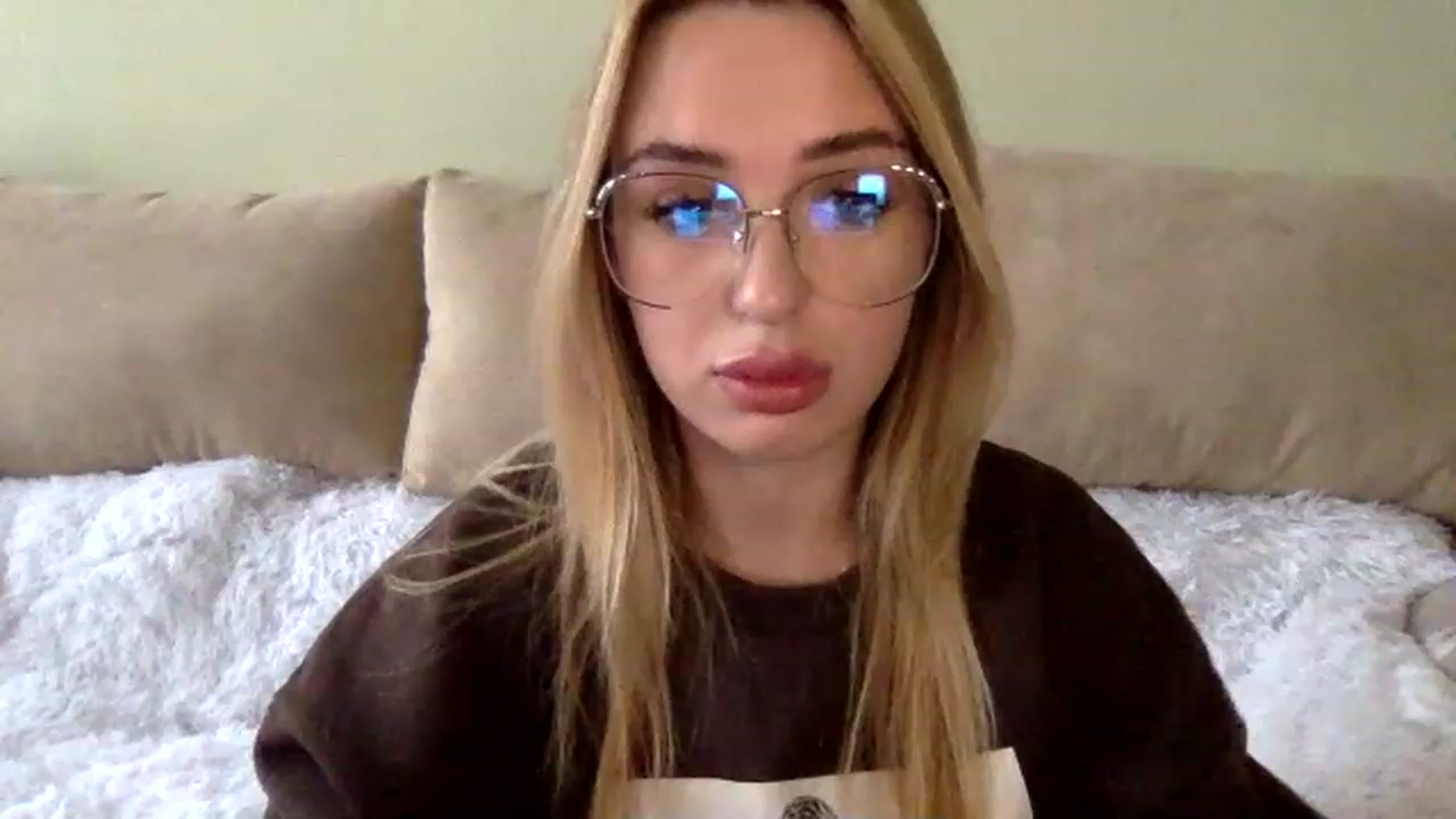 Gallery image thumbnail from Keyssi_li's myfreecams stream on, 12/12/2022, 12:41 image 9 of 20