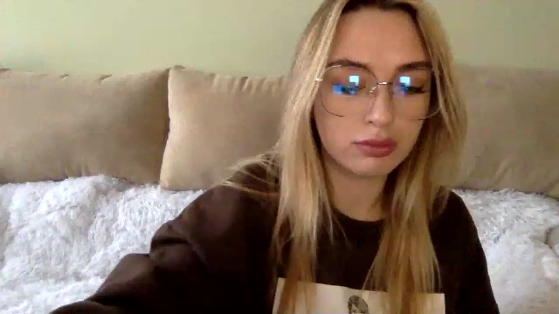 Gallery image thumbnail from Keyssi_li's myfreecams stream on, 12/12/2022, 12:41 image 5 of 20