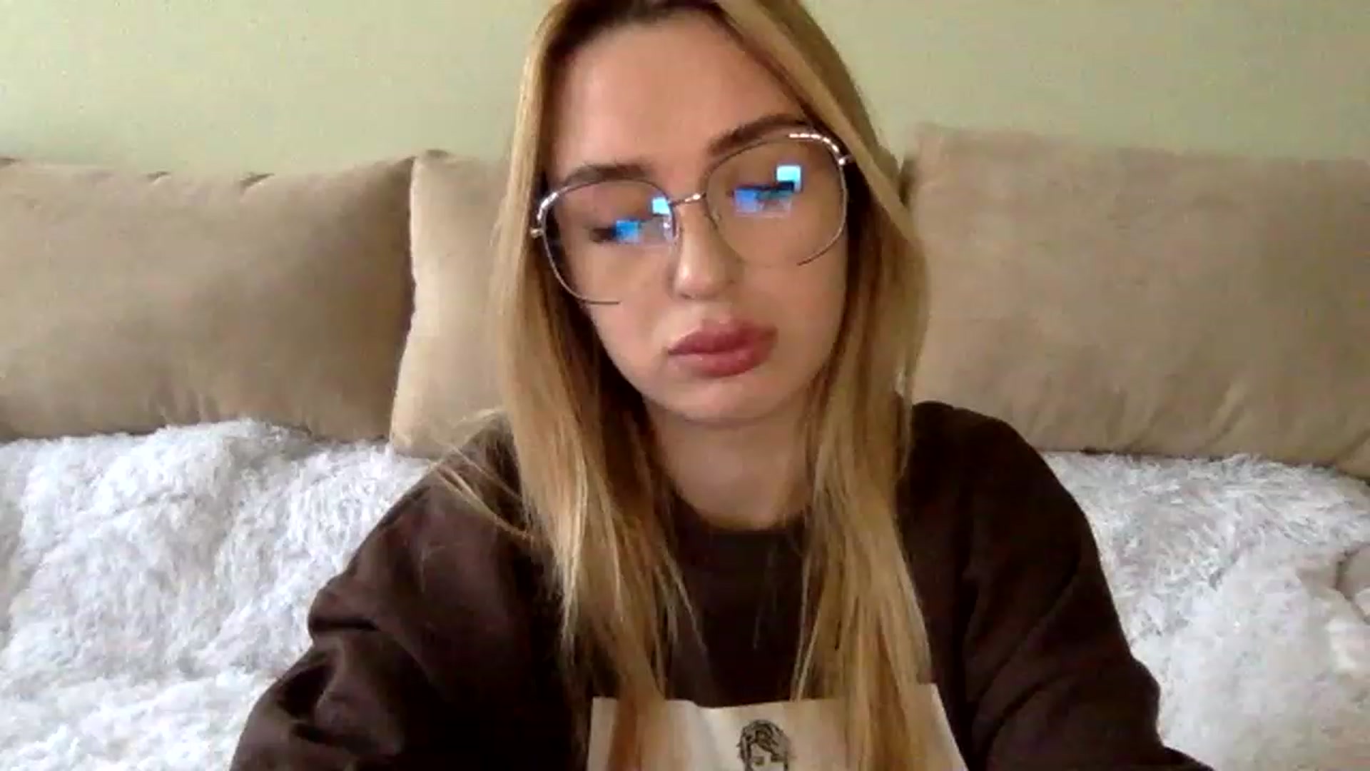 Gallery image thumbnail from Keyssi_li's myfreecams stream on, 12/12/2022, 12:41 image 7 of 20