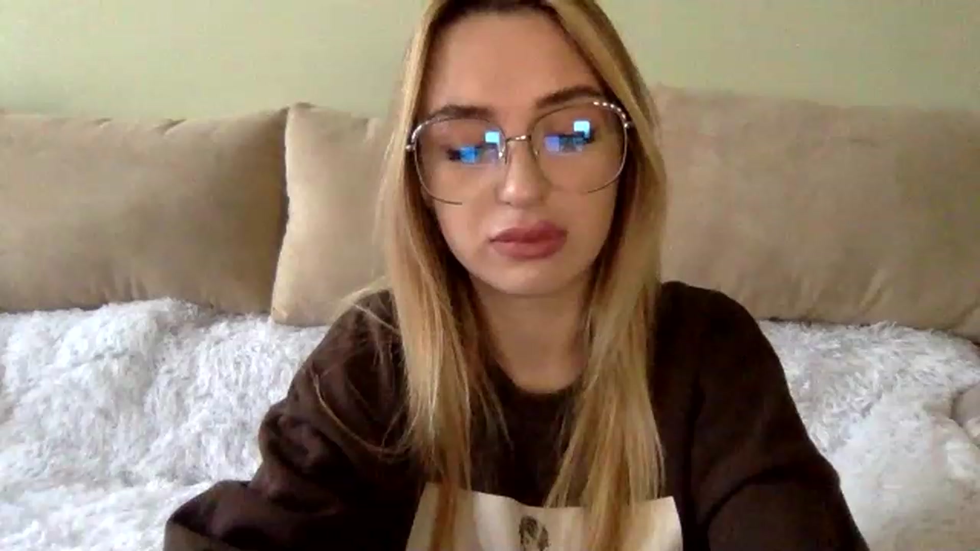 Gallery image thumbnail from Keyssi_li's myfreecams stream on, 12/12/2022, 12:41 image 16 of 20