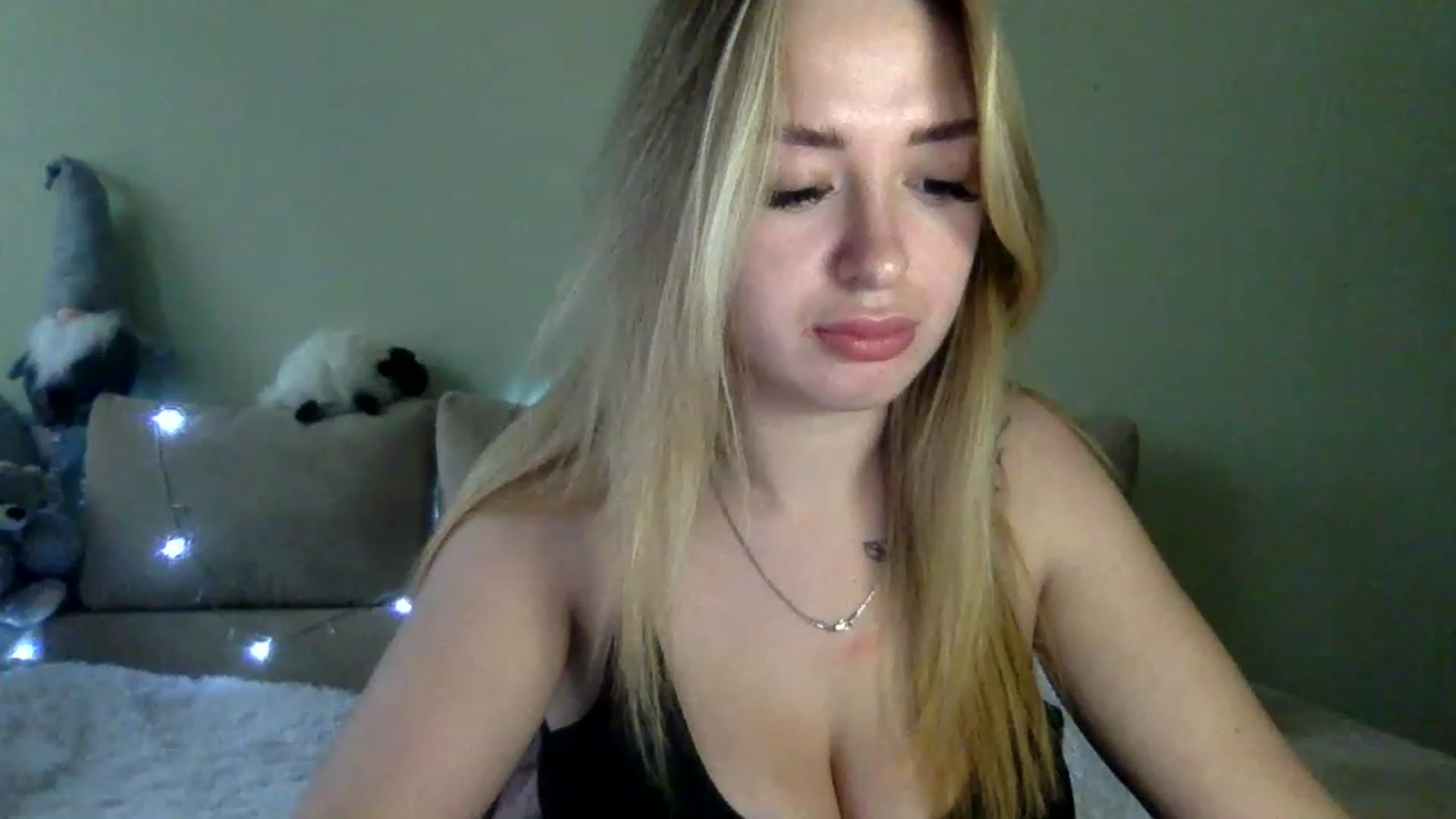Gallery image thumbnail from Keyssi_li's myfreecams stream on, 01/12/2023, 14:23 image 14 of 20