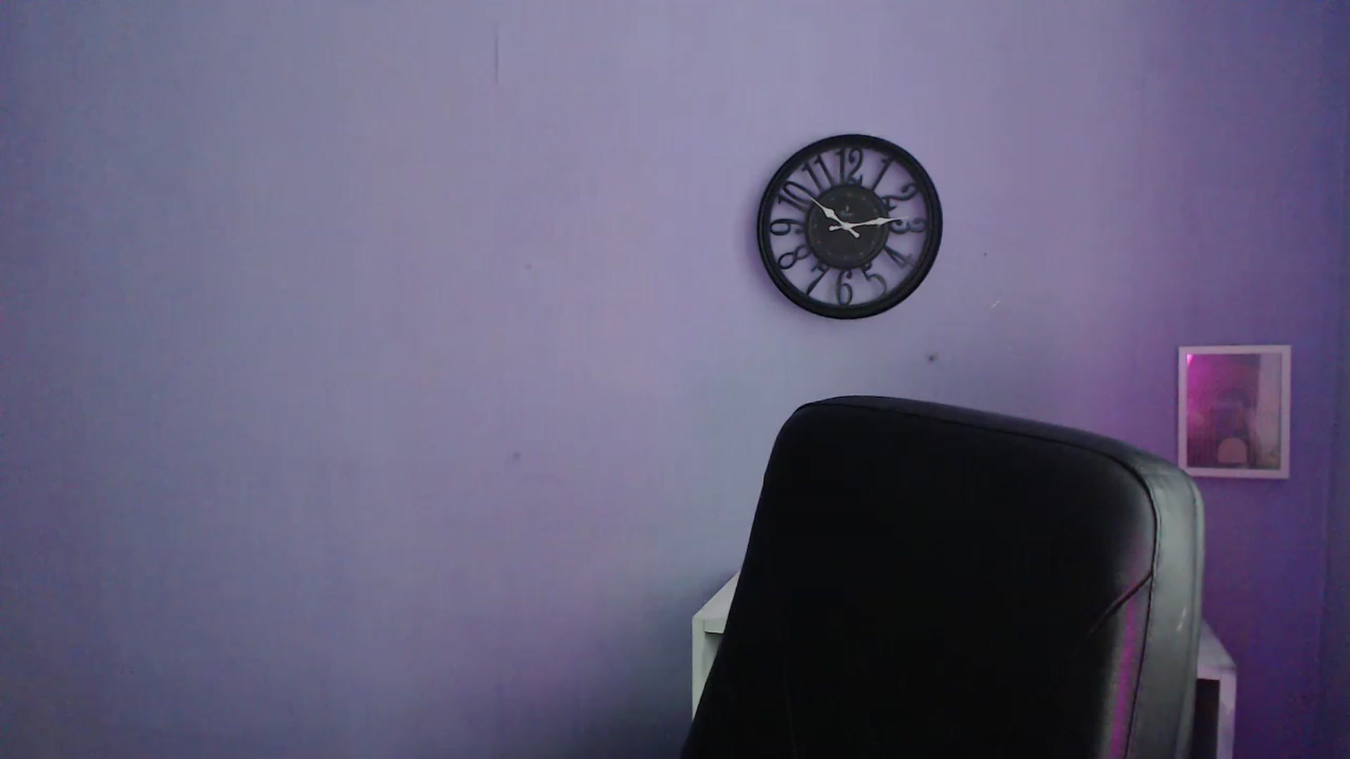 Gallery image thumbnail from Keyssi_li's myfreecams stream on, 03/14/2023, 10:05 image 14 of 20