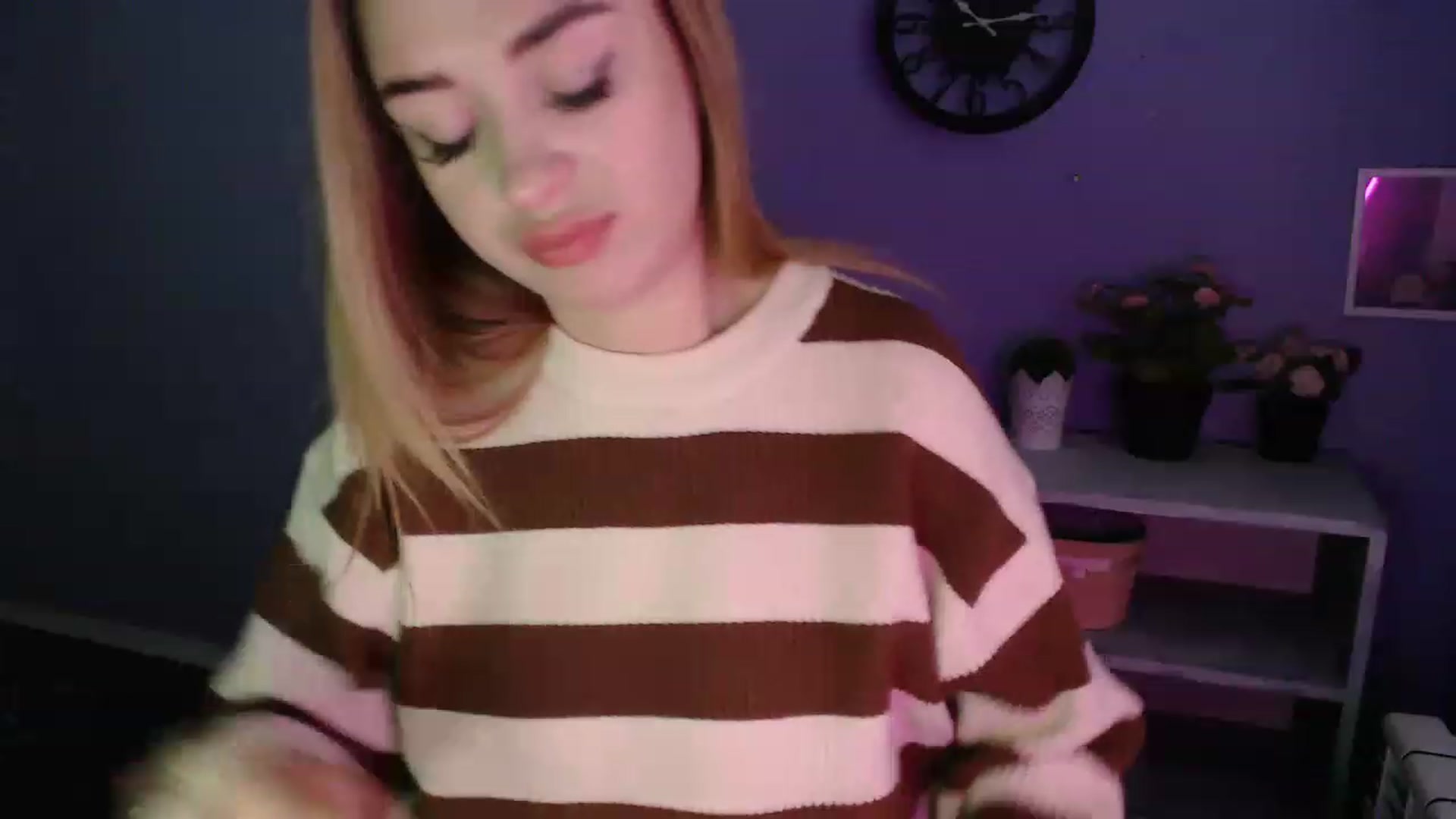 Gallery image thumbnail from Keyssi_li's myfreecams stream on, 03/15/2023, 13:04 image 15 of 20