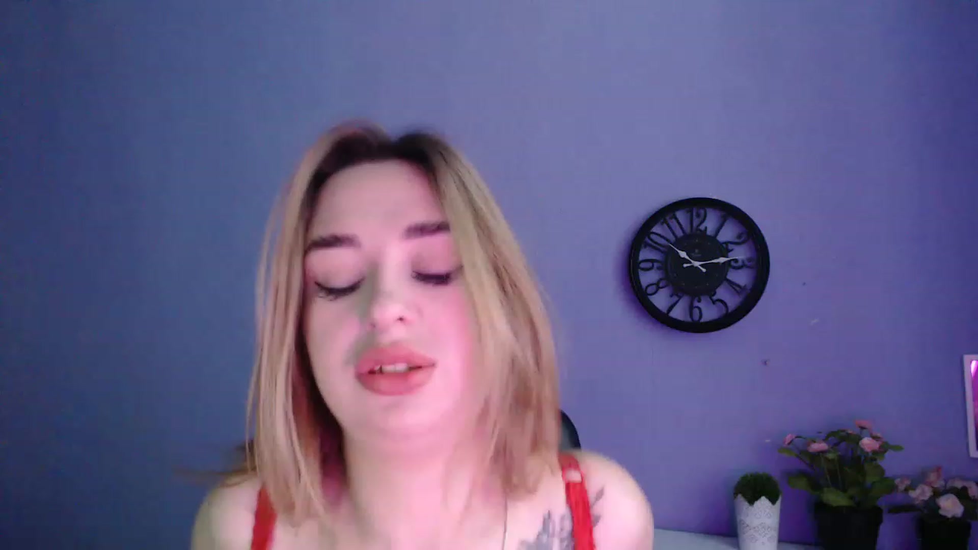 Gallery image thumbnail from Keyssi_li's myfreecams stream on, 03/19/2023, 11:43 image 19 of 20