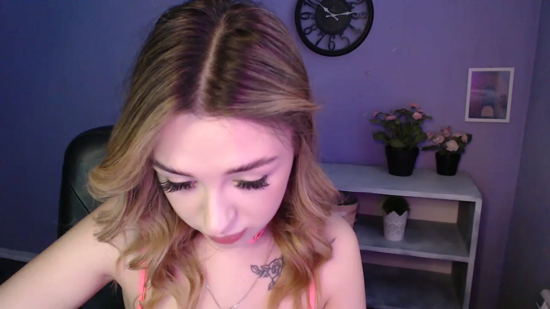 Gallery image thumbnail from Keyssi_li's myfreecams stream on, 03/23/2023, 09:16 image 6 of 20