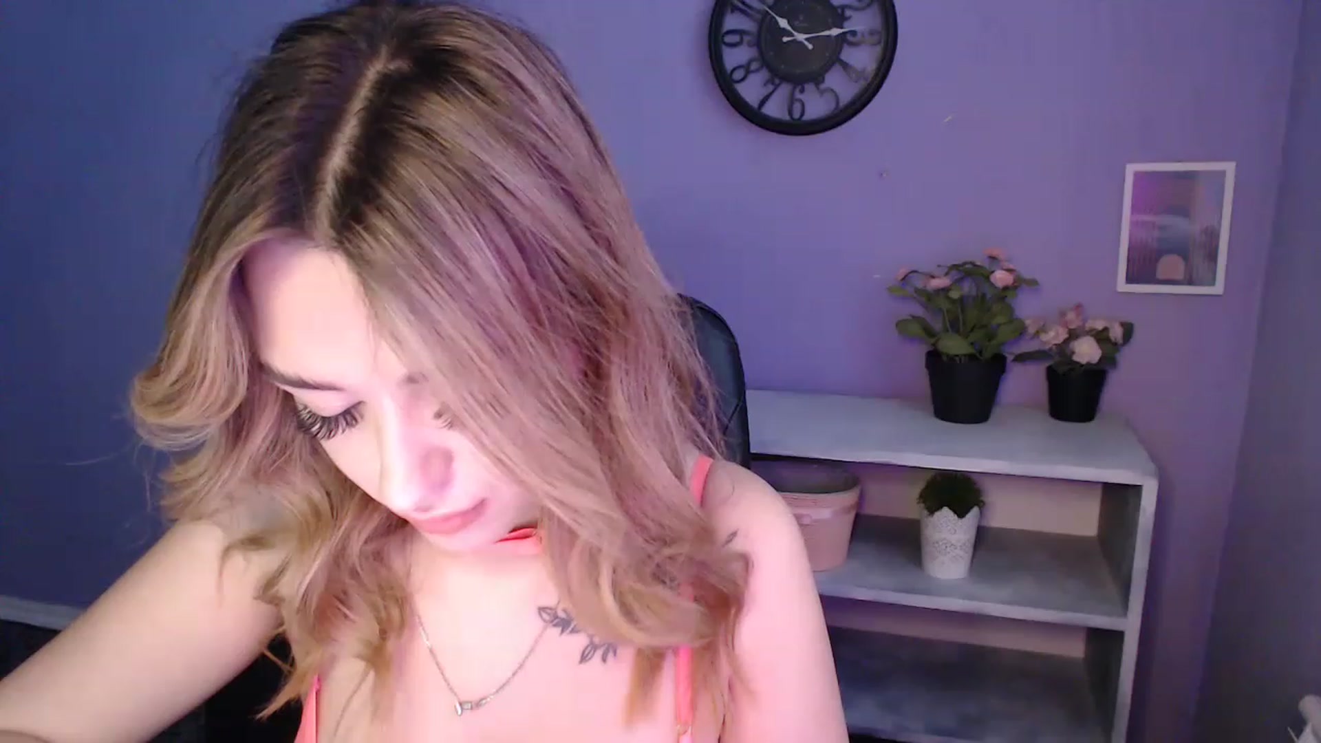 Gallery image thumbnail from Keyssi_li's myfreecams stream on, 03/23/2023, 09:16 image 5 of 20