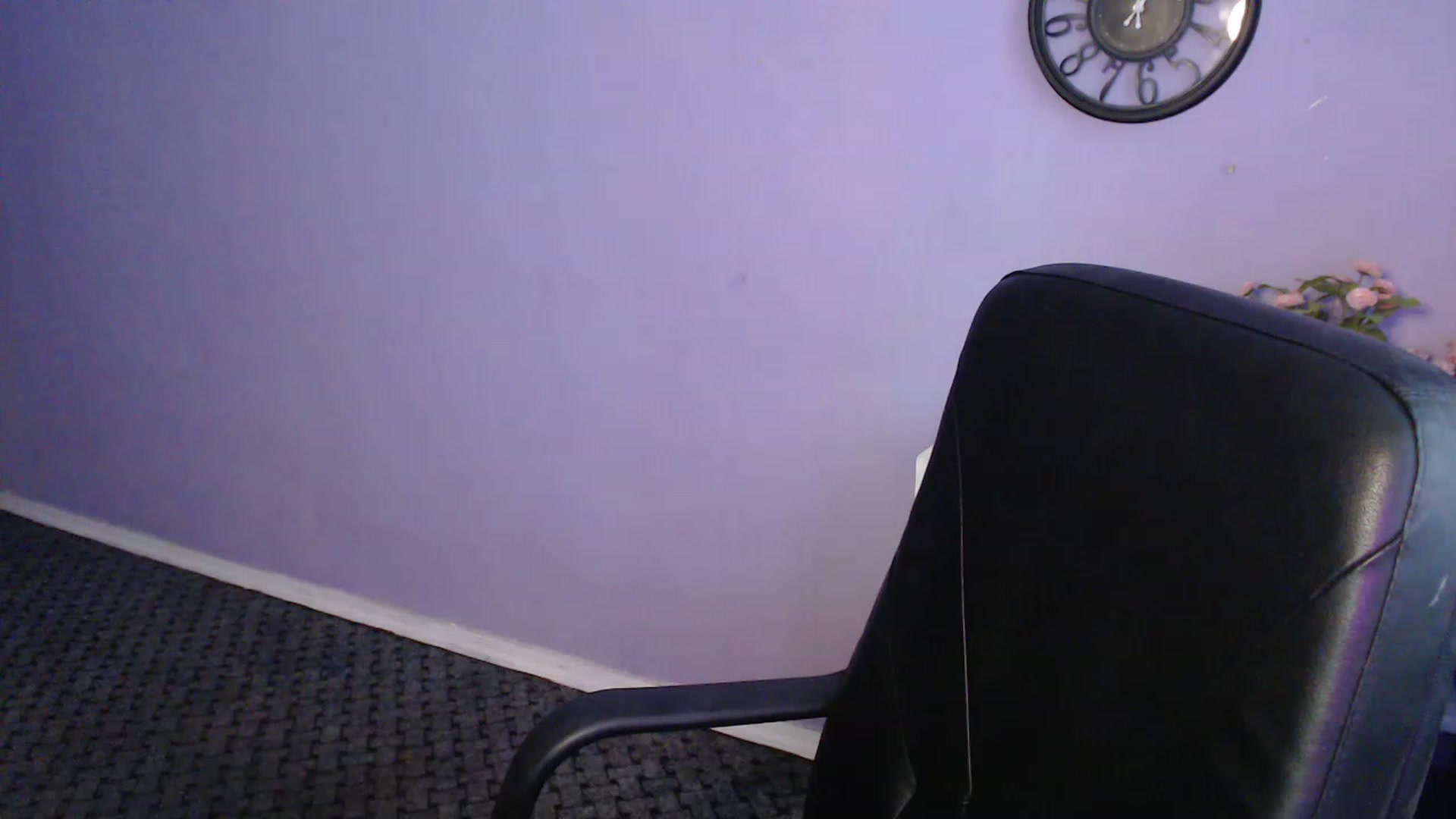 Gallery image thumbnail from Keyssi_li's myfreecams stream on, 03/27/2023, 10:17 image 2 of 20