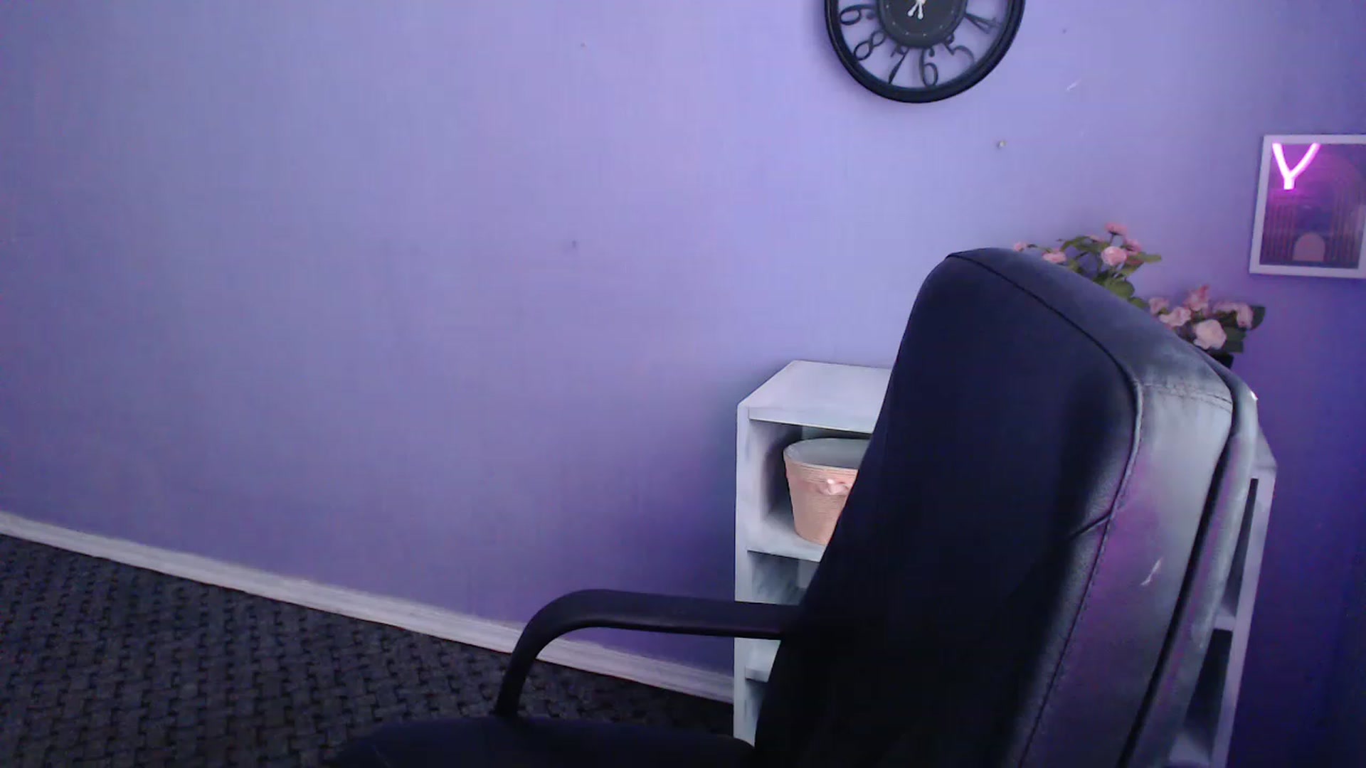 Gallery image thumbnail from Keyssi_li's myfreecams stream on, 03/30/2023, 10:16 image 2 of 20